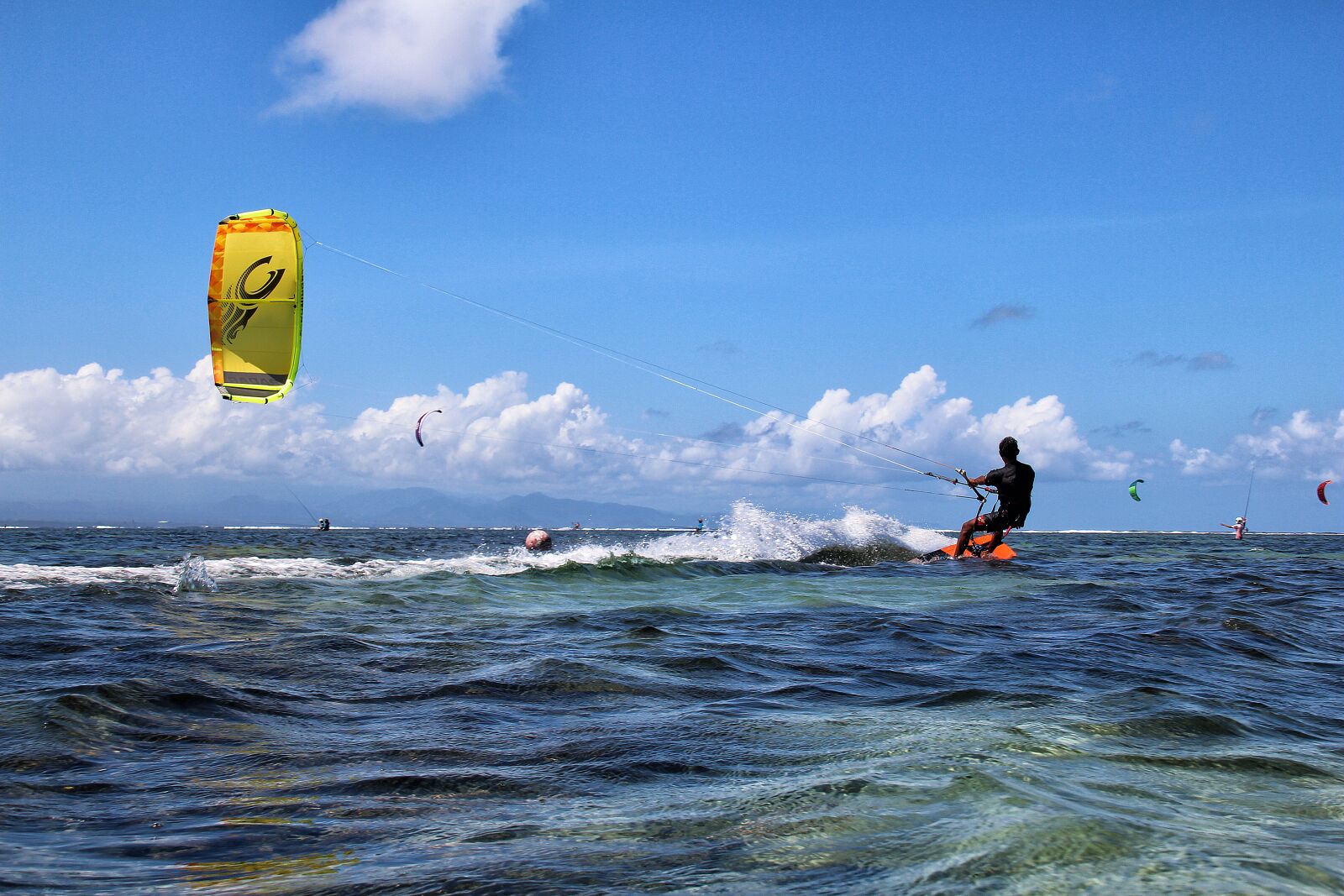 Canon EOS 700D (EOS Rebel T5i / EOS Kiss X7i) sample photo. Kite surfing, bali, sanur photography