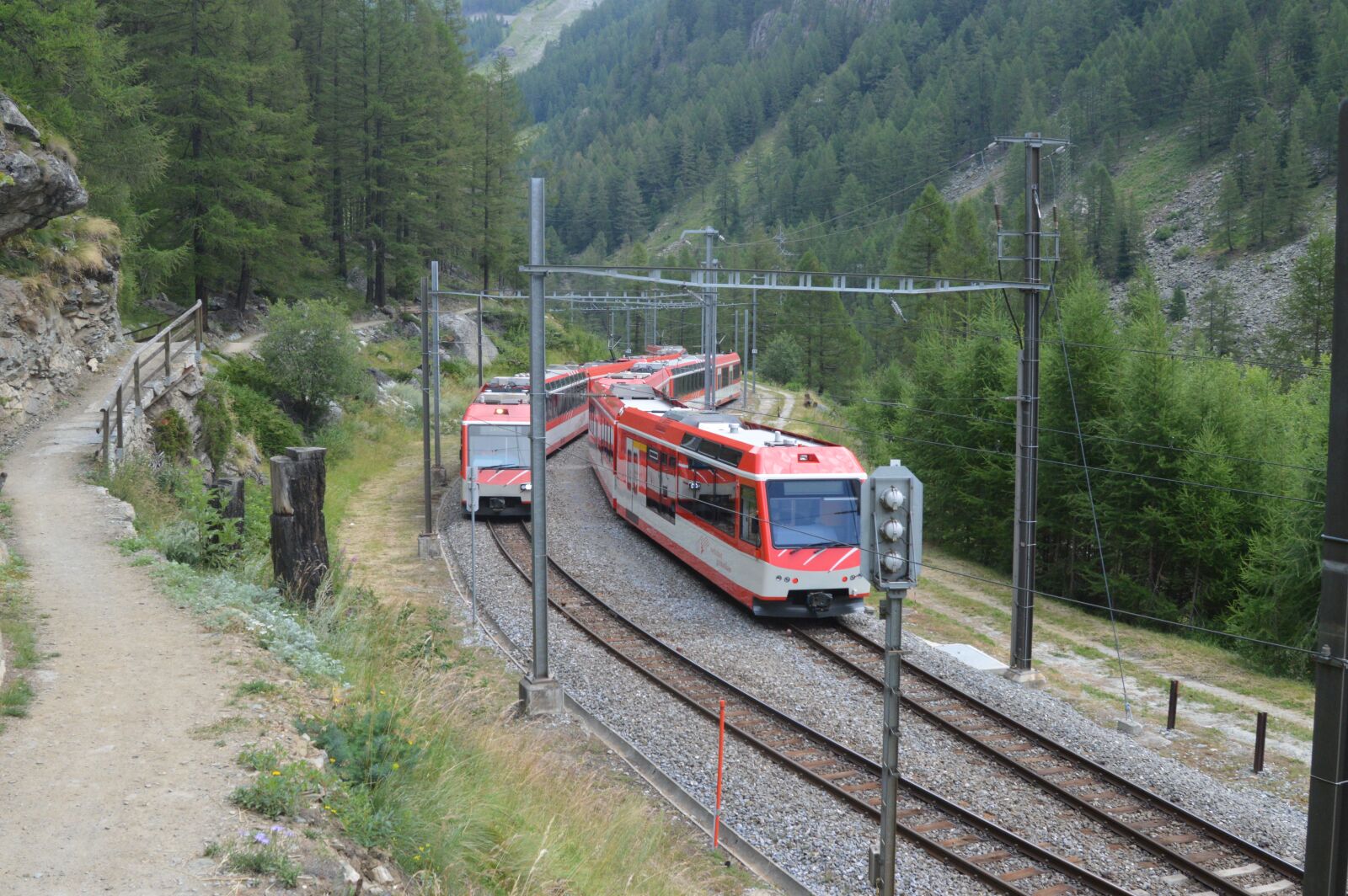 Nikon D3200 sample photo. Train, trains, passing point photography