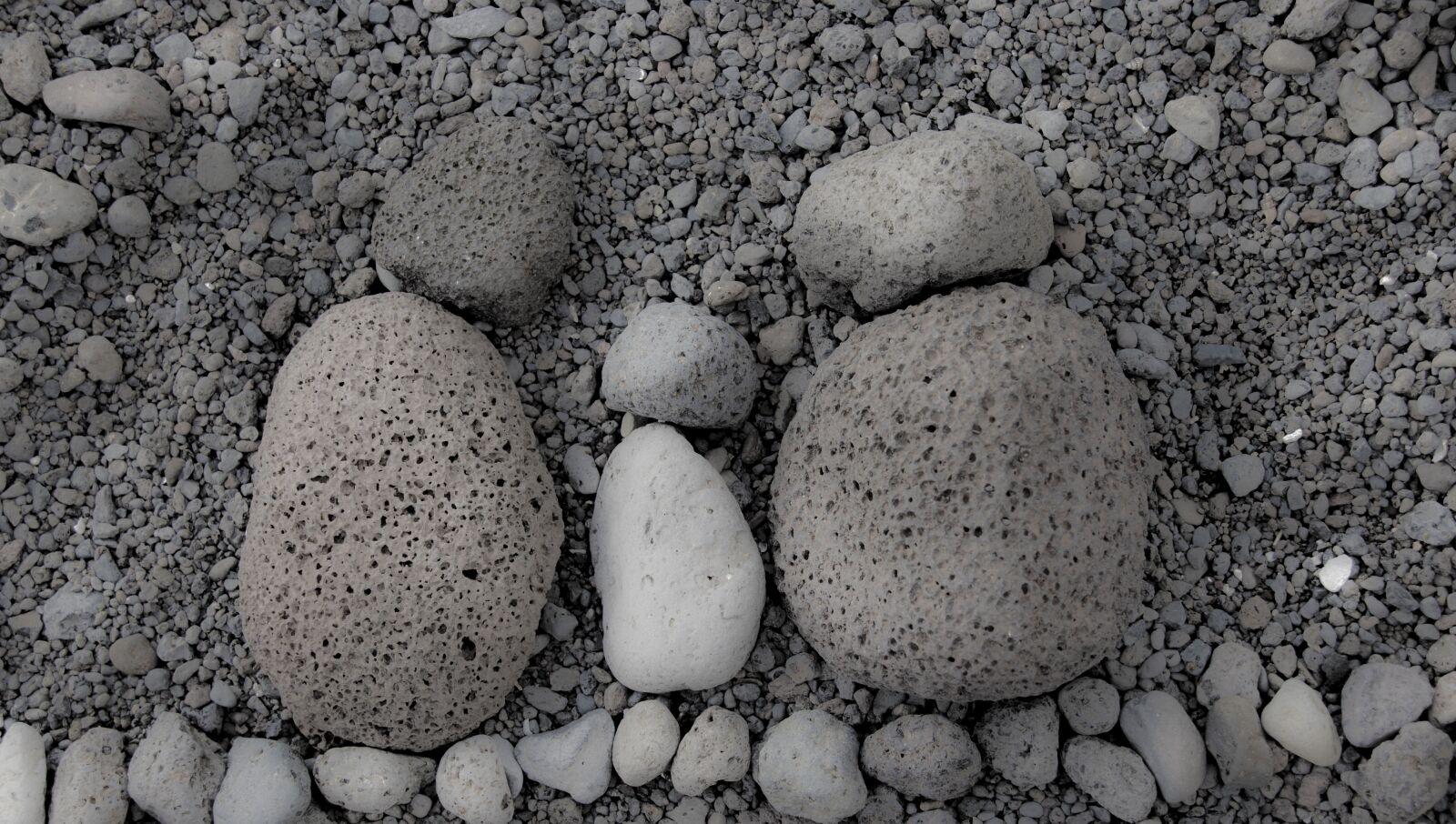 Canon EOS 80D sample photo. Pebbles family, family scene photography