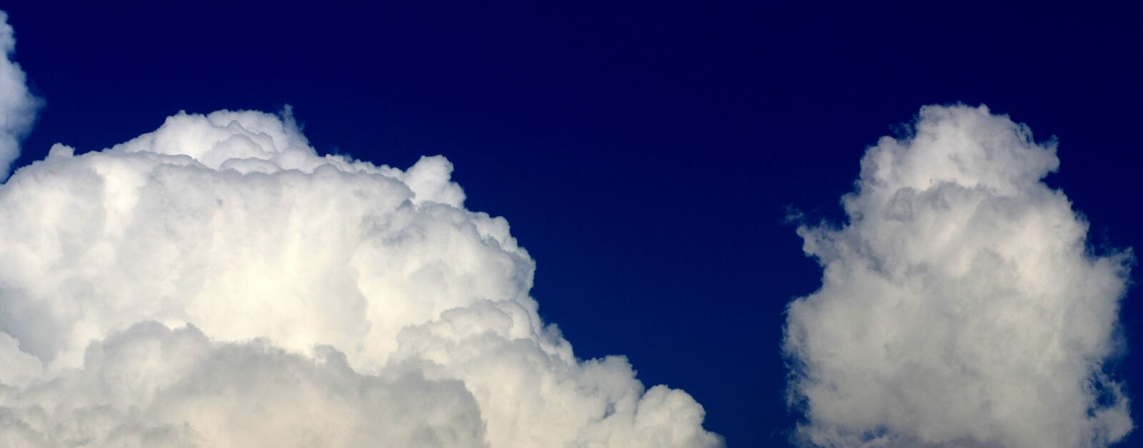Canon EOS 450D (EOS Rebel XSi / EOS Kiss X2) sample photo. Cloud, sky, fluffy photography