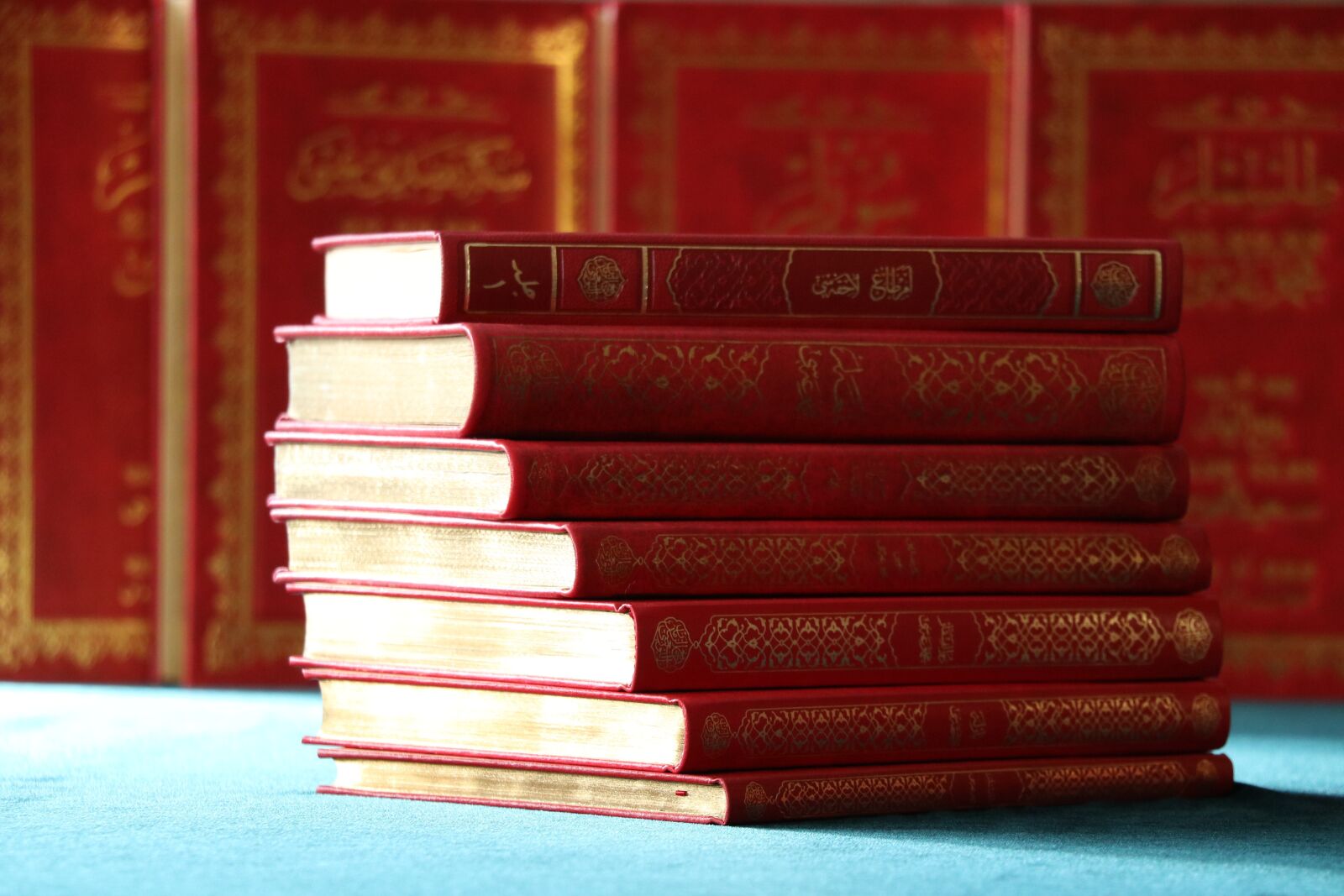Canon EOS 750D (EOS Rebel T6i / EOS Kiss X8i) sample photo. Risale, quran, prayer photography