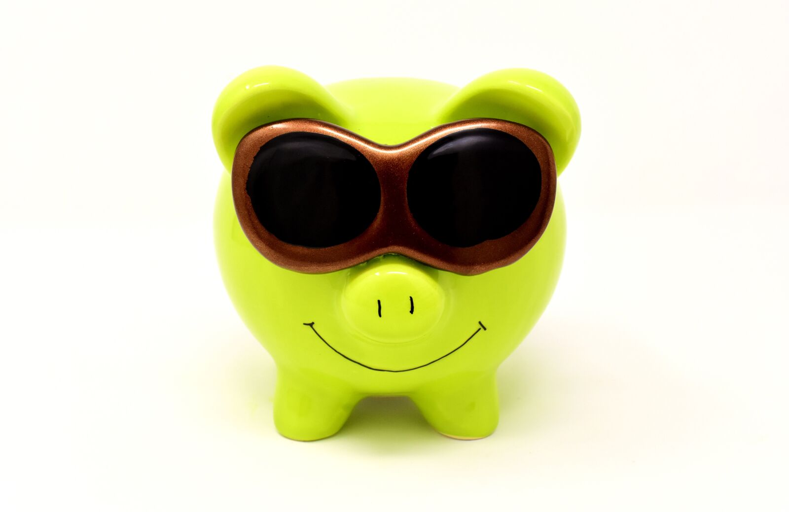 Nikon D7200 sample photo. Piggy bank, sunglasses, cool photography