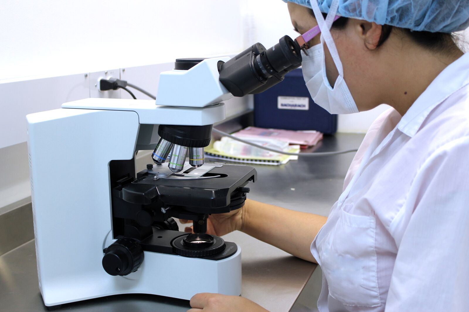 Canon EOS 550D (EOS Rebel T2i / EOS Kiss X4) sample photo. Microscope, lab, tests photography