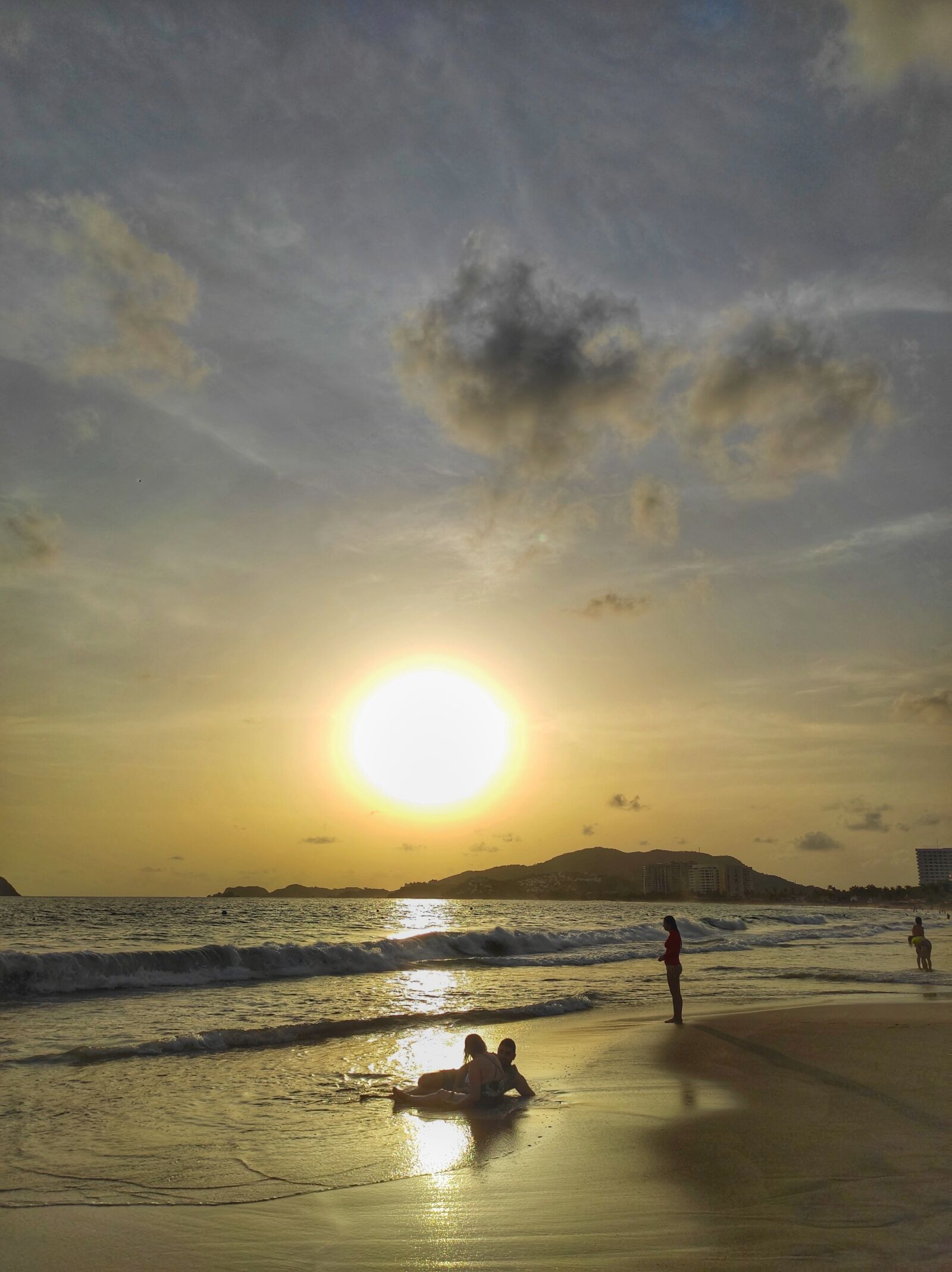 Xiaomi Redmi Note 9 Pro sample photo. Beach, landscape, sun photography