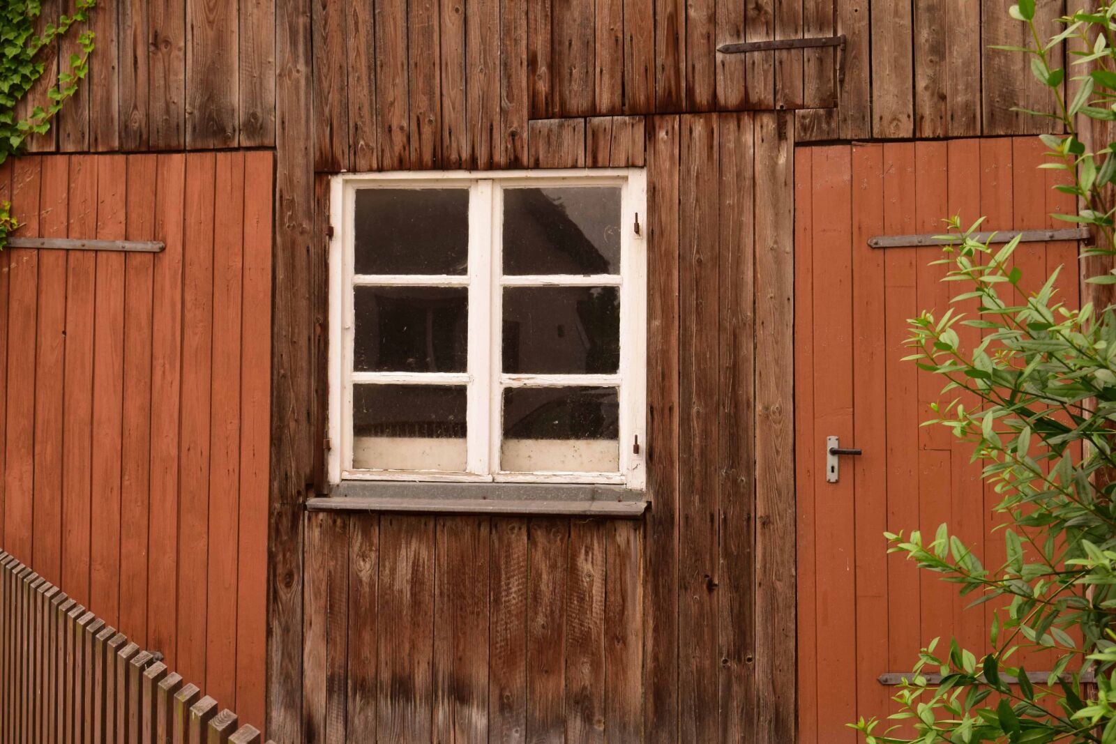 Nikon D3300 sample photo. Window, architecture, house, wooden photography