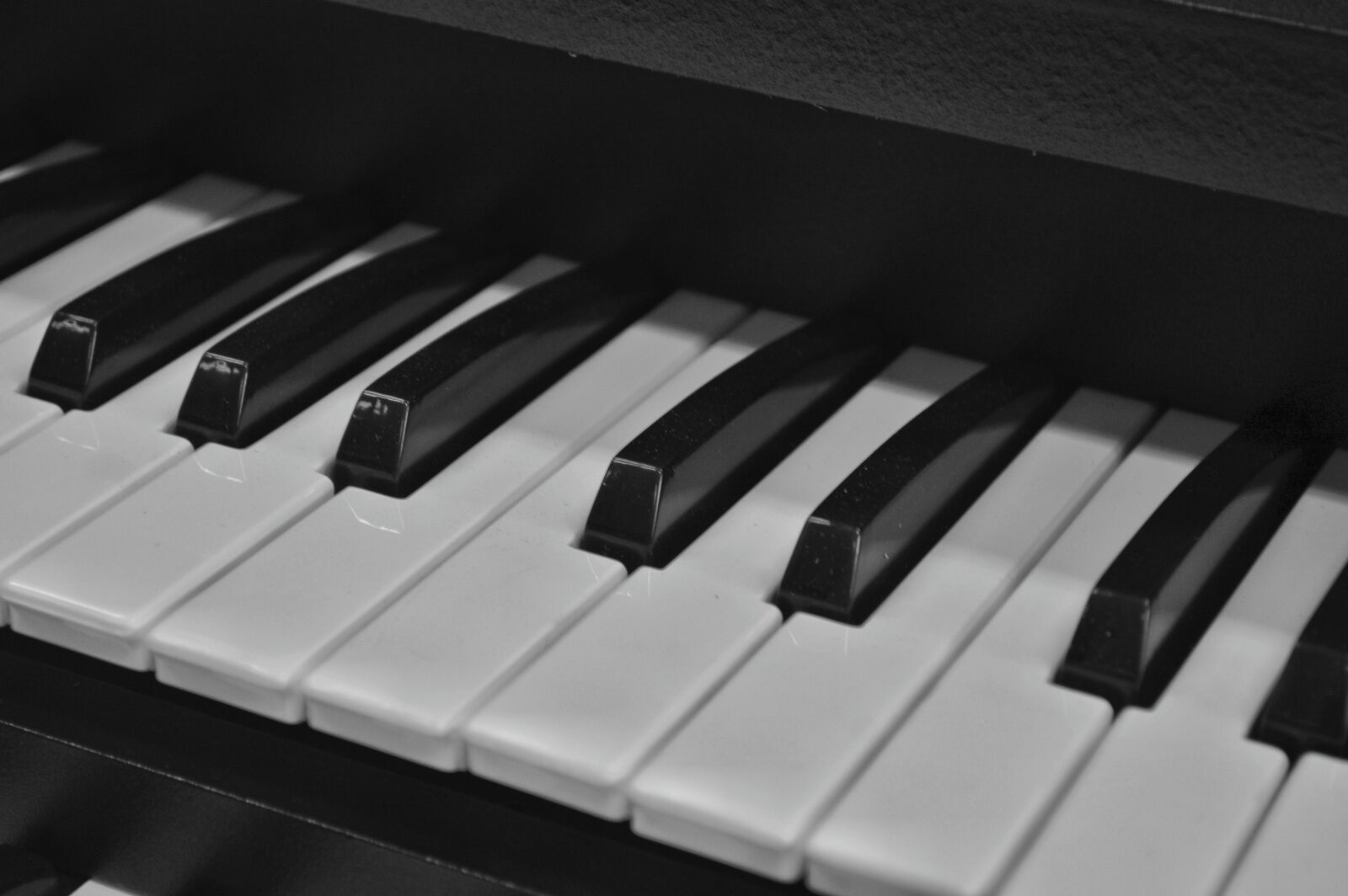 Nikon D3200 sample photo. Instrument, piano, black and photography