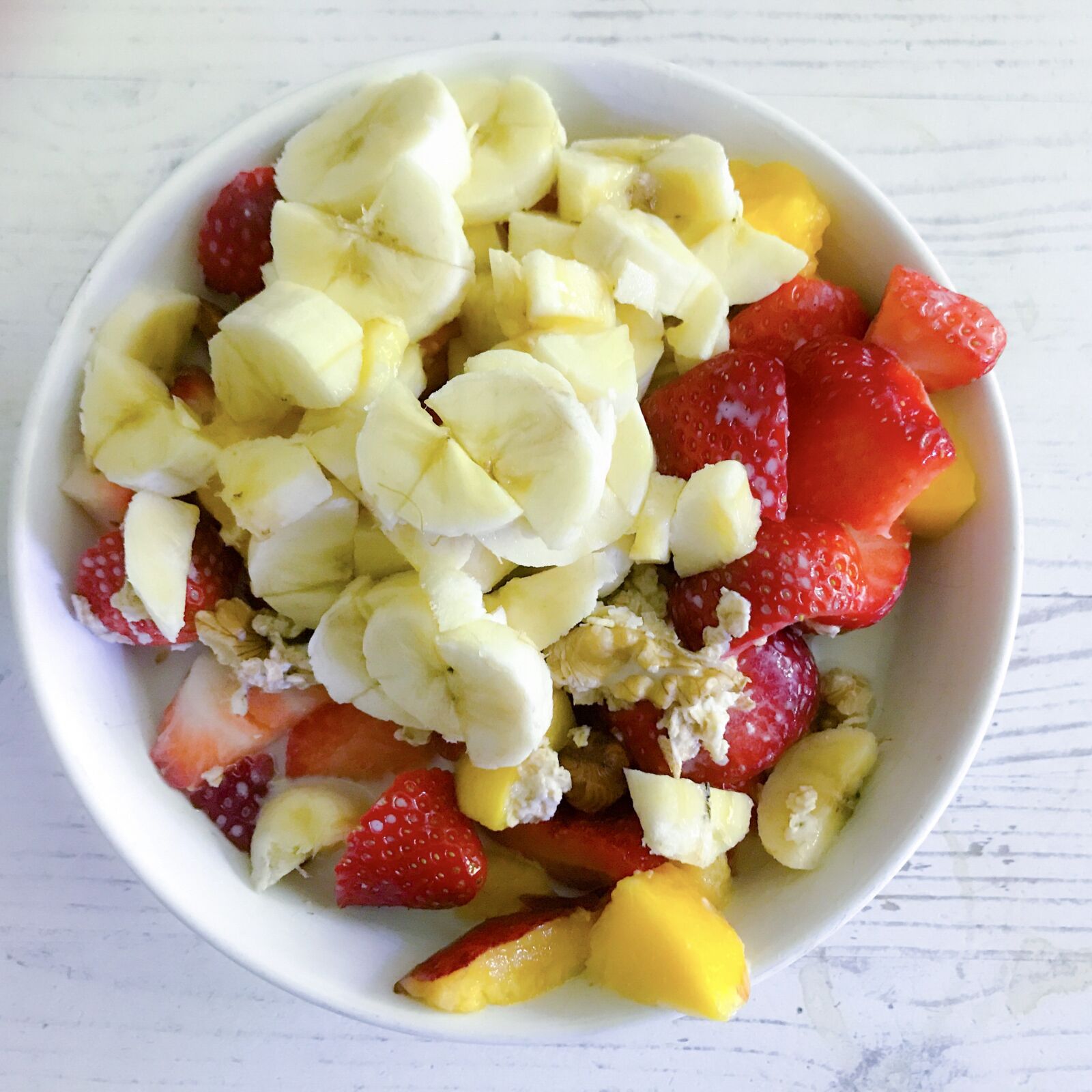 iPhone 7 back camera 3.99mm f/1.8 sample photo. Muesli, fruit, oatmeal photography