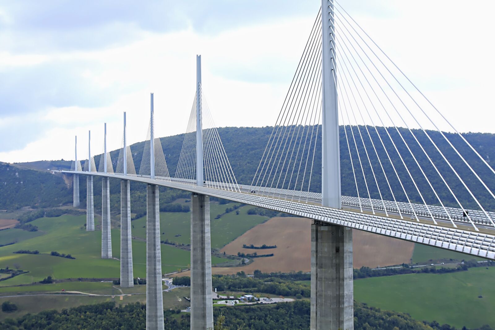 Canon EOS 5D Mark III sample photo. Bridge, landscape, millau photography