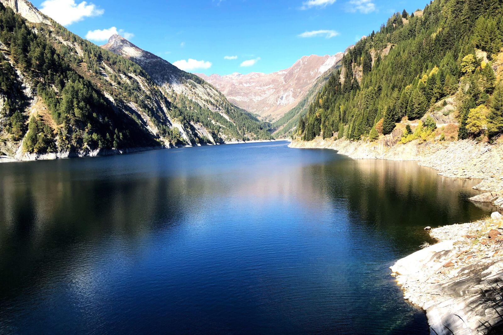 iPhone 8 back camera 3.99mm f/1.8 sample photo. Reservoir, water, switzerland photography