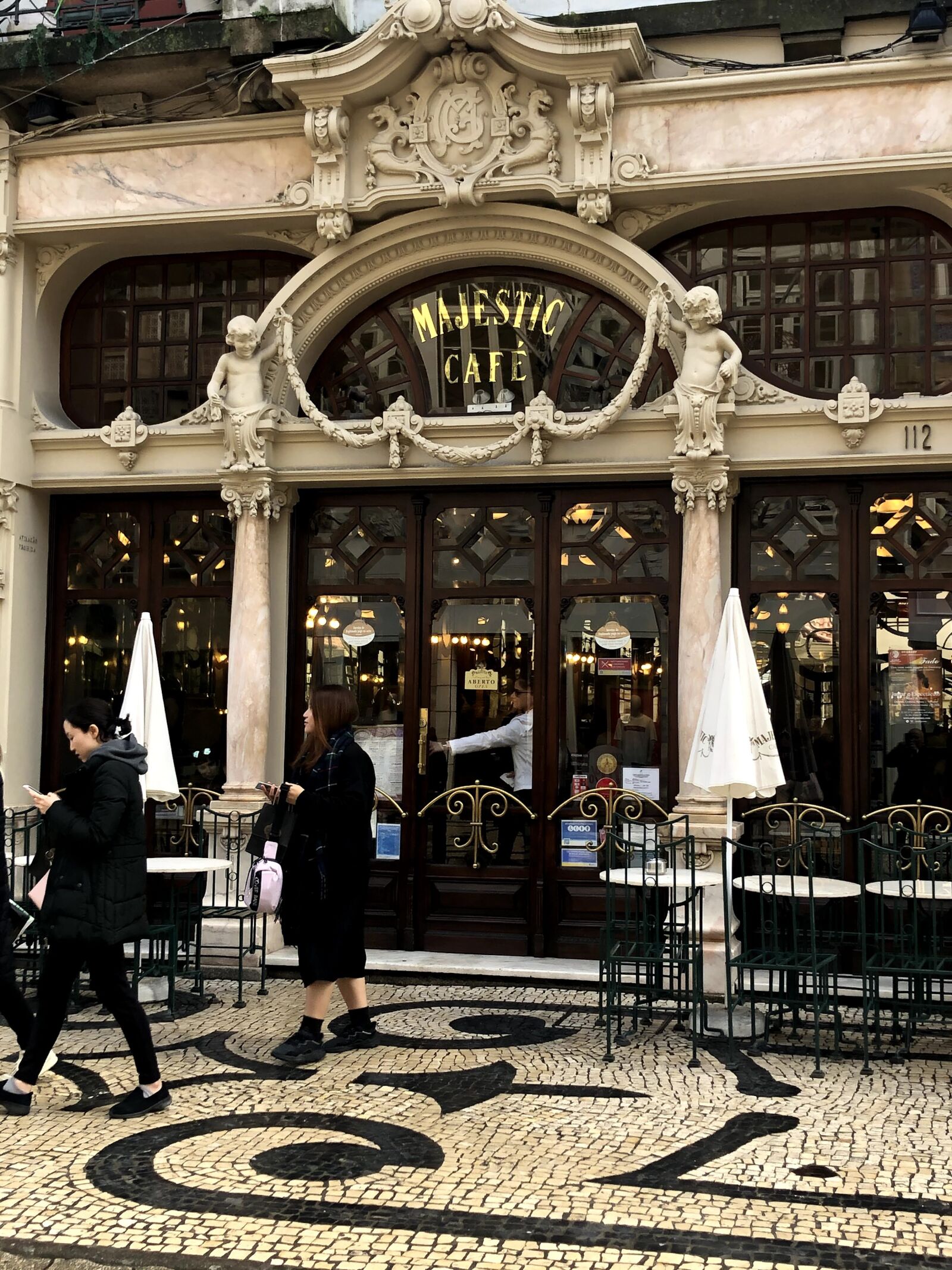 iPhone 8 Plus back dual camera 3.99mm f/1.8 sample photo. The majestic cafe, porto photography