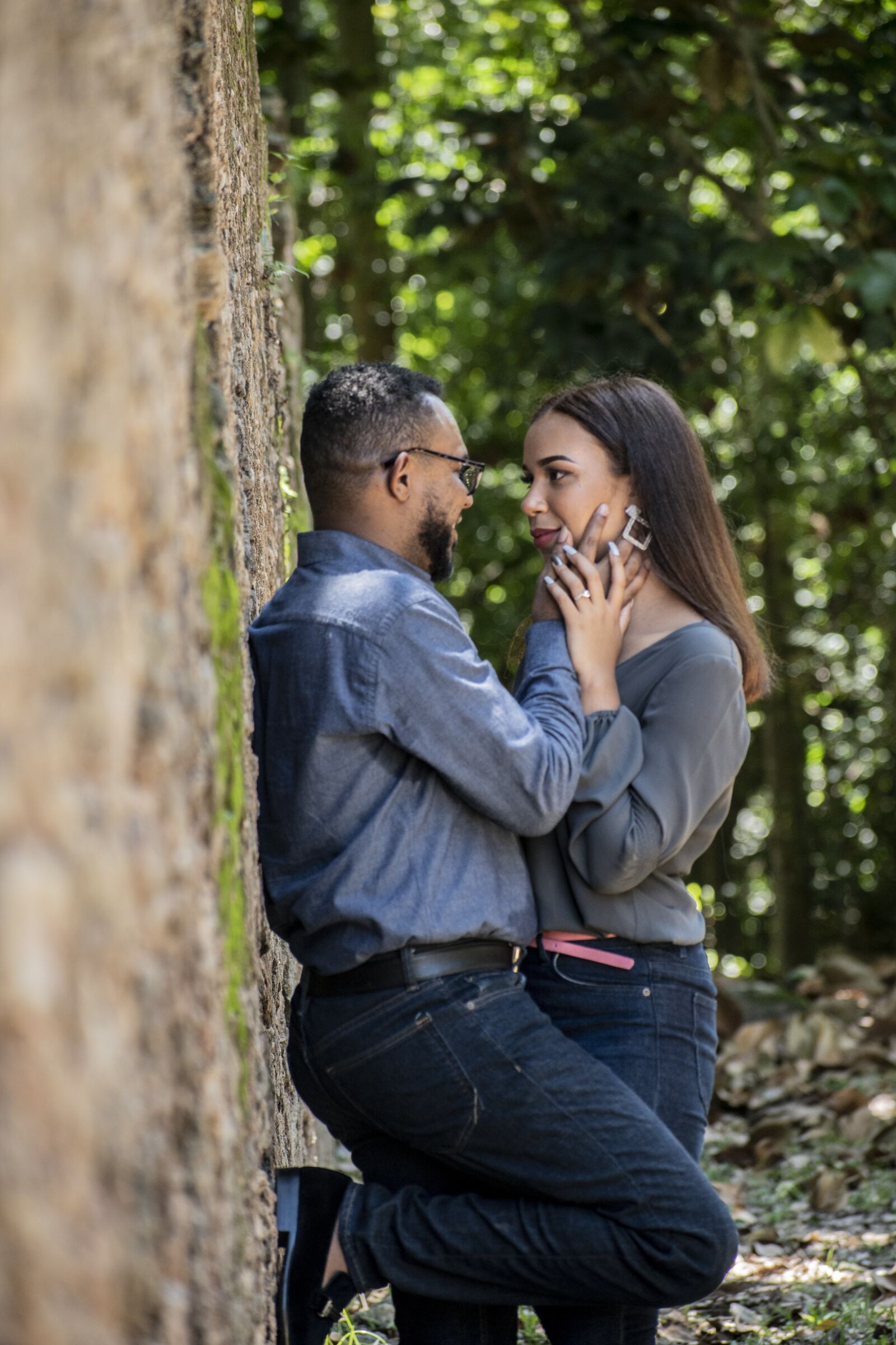 Nikon D5600 sample photo. Kisses, love, boyfriend photography