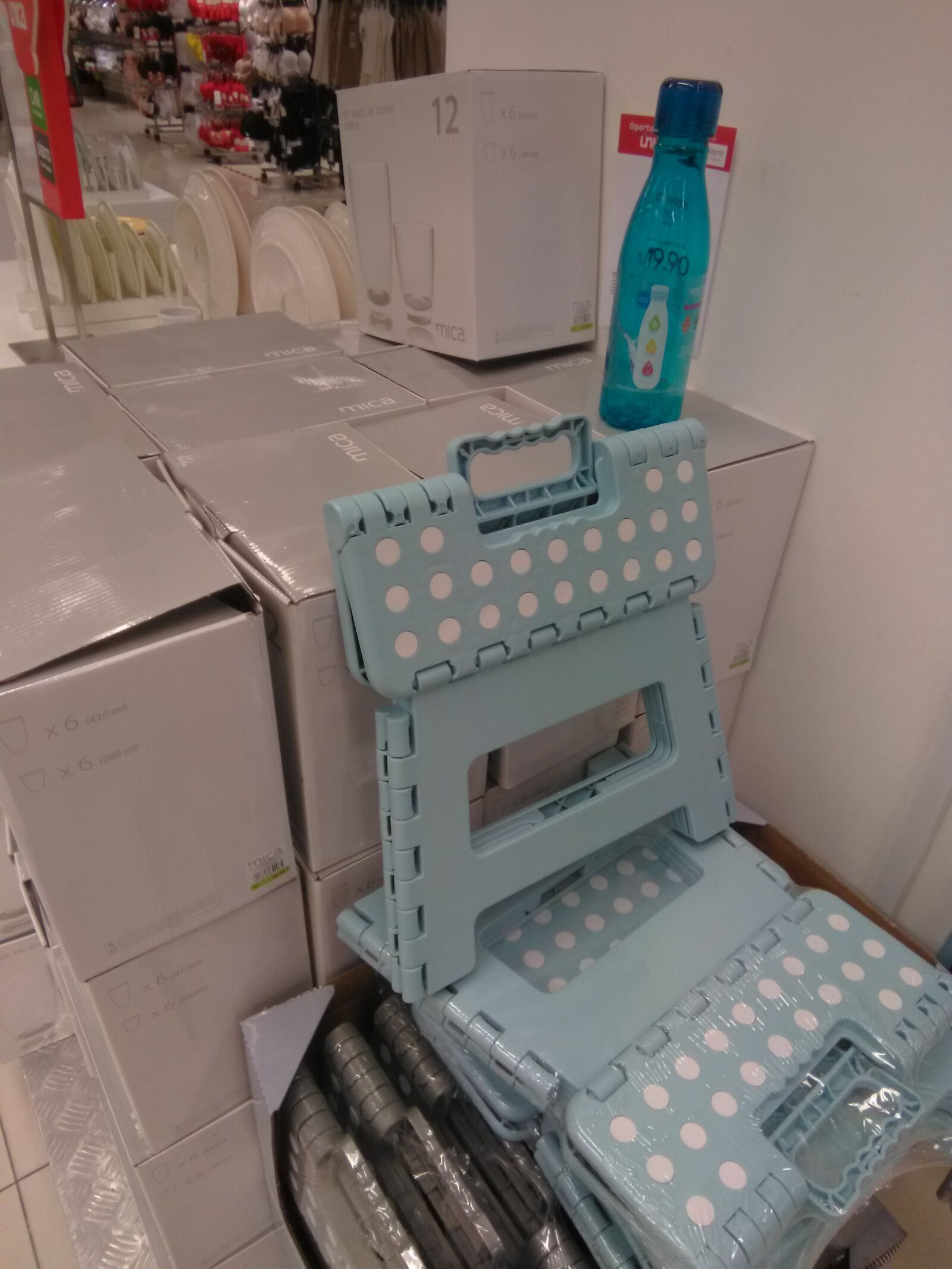 HMD Global Nokia 2 sample photo. Chair articulated, chair plastic photography