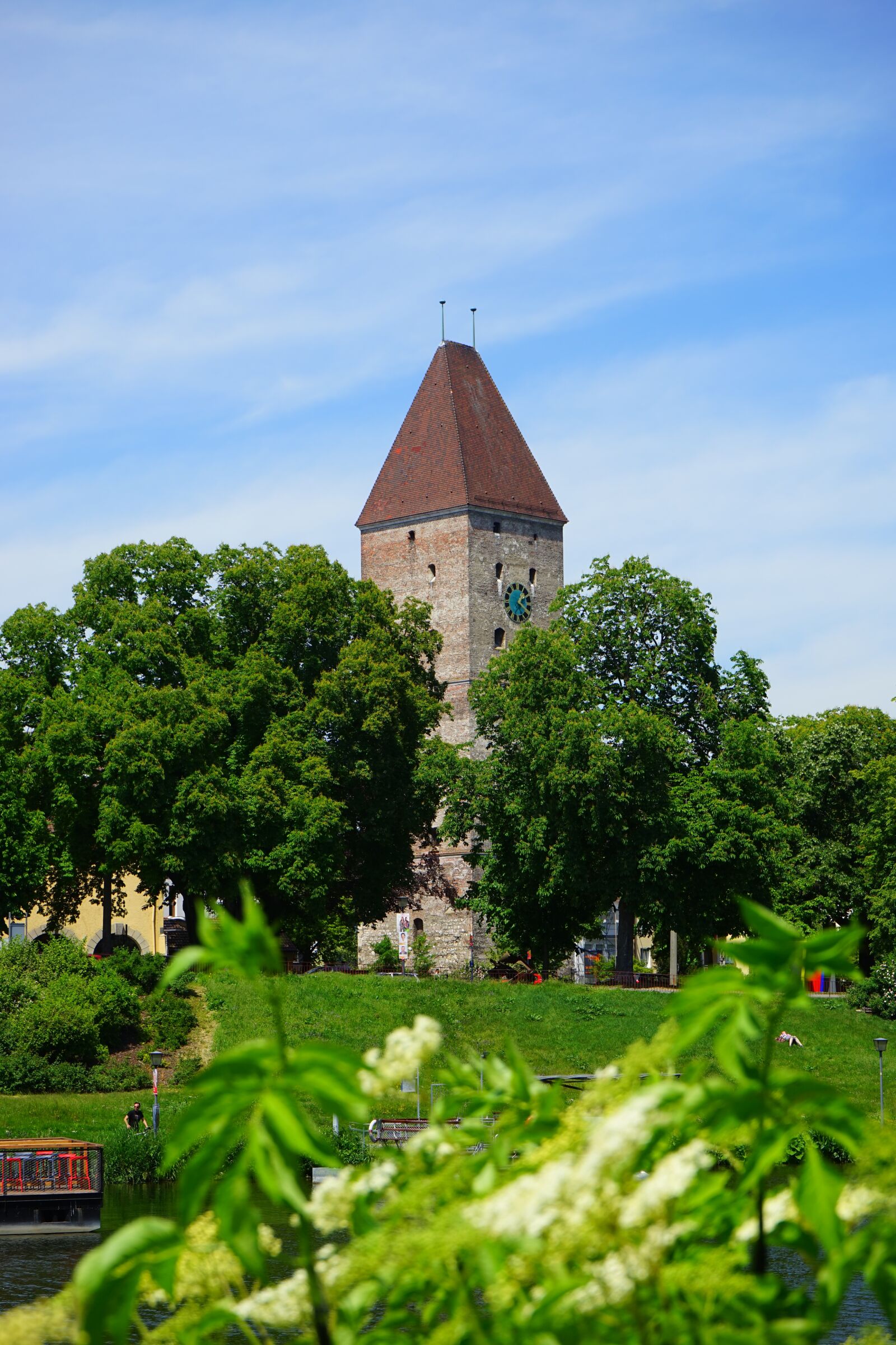 Sony a7 + Sony FE 28-70mm F3.5-5.6 OSS sample photo. Goose tower, tower, ulm photography