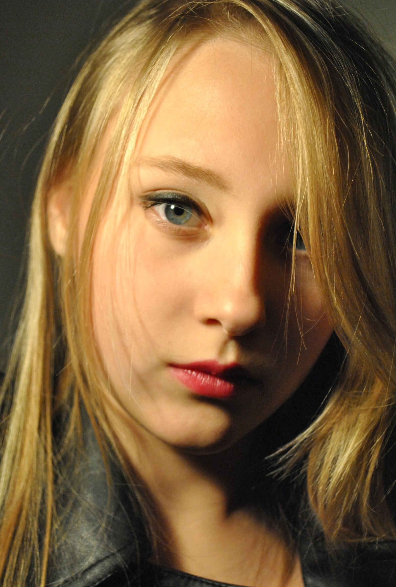 Nikon D3000 sample photo. Girl, teen, view photography