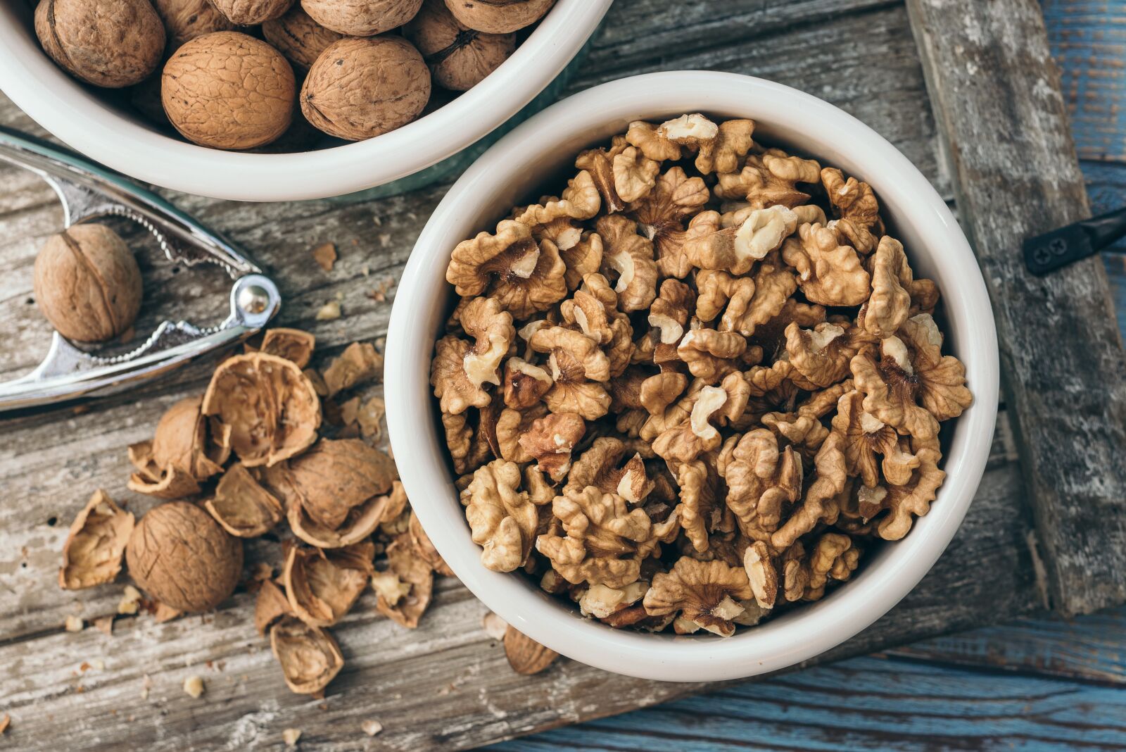 Nikon D750 sample photo. Walnut, bowl, healthy photography