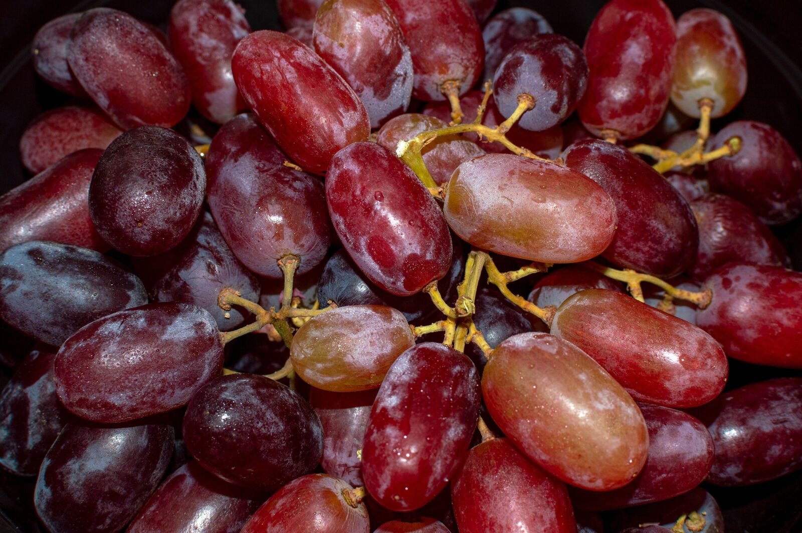 Nikon D3200 sample photo. Grapes, fruit, breakfast photography