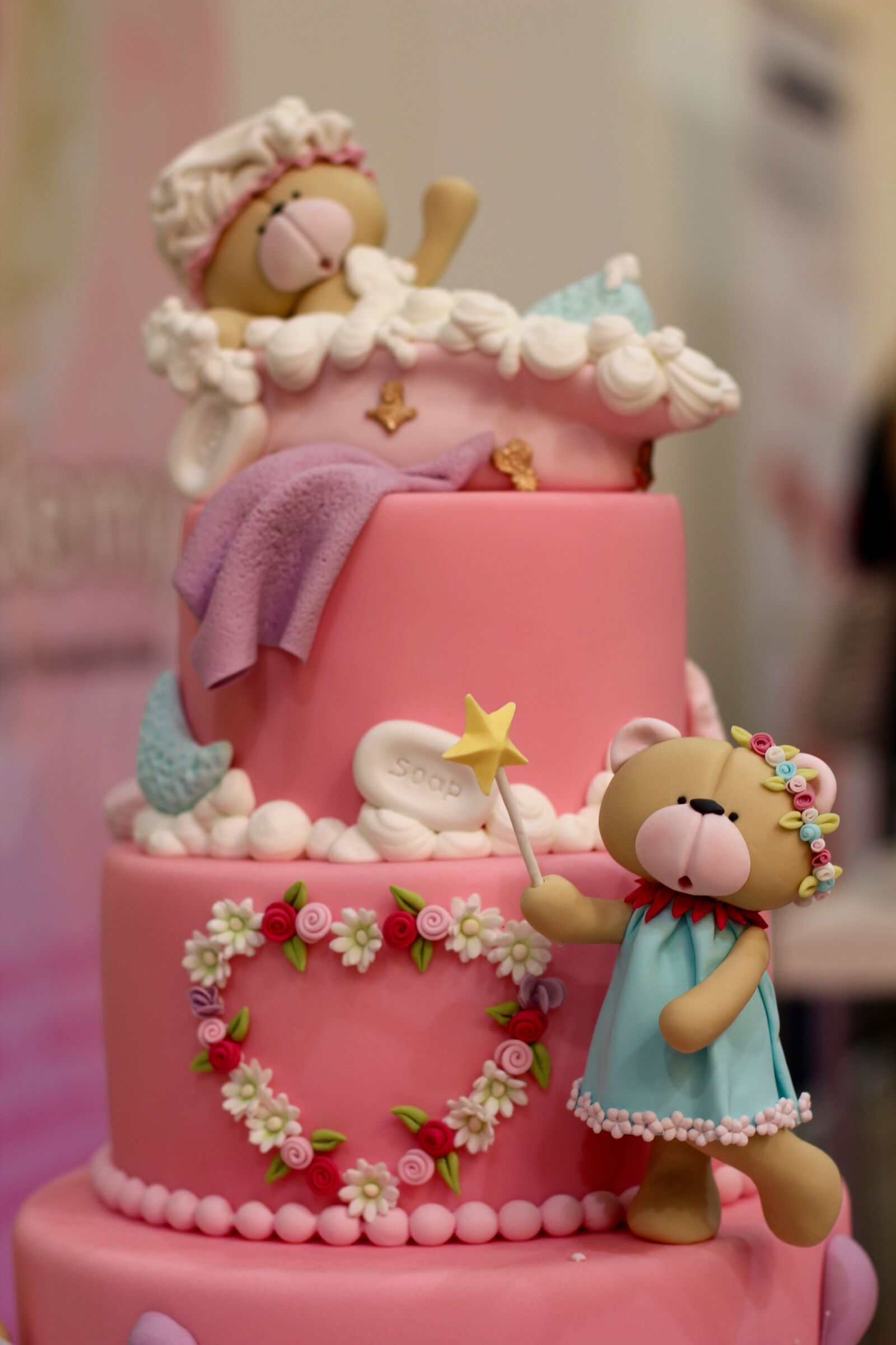 Canon EOS 600D (Rebel EOS T3i / EOS Kiss X5) + Canon EF 50mm F1.4 USM sample photo. Children's birthday, cake, marzipan photography