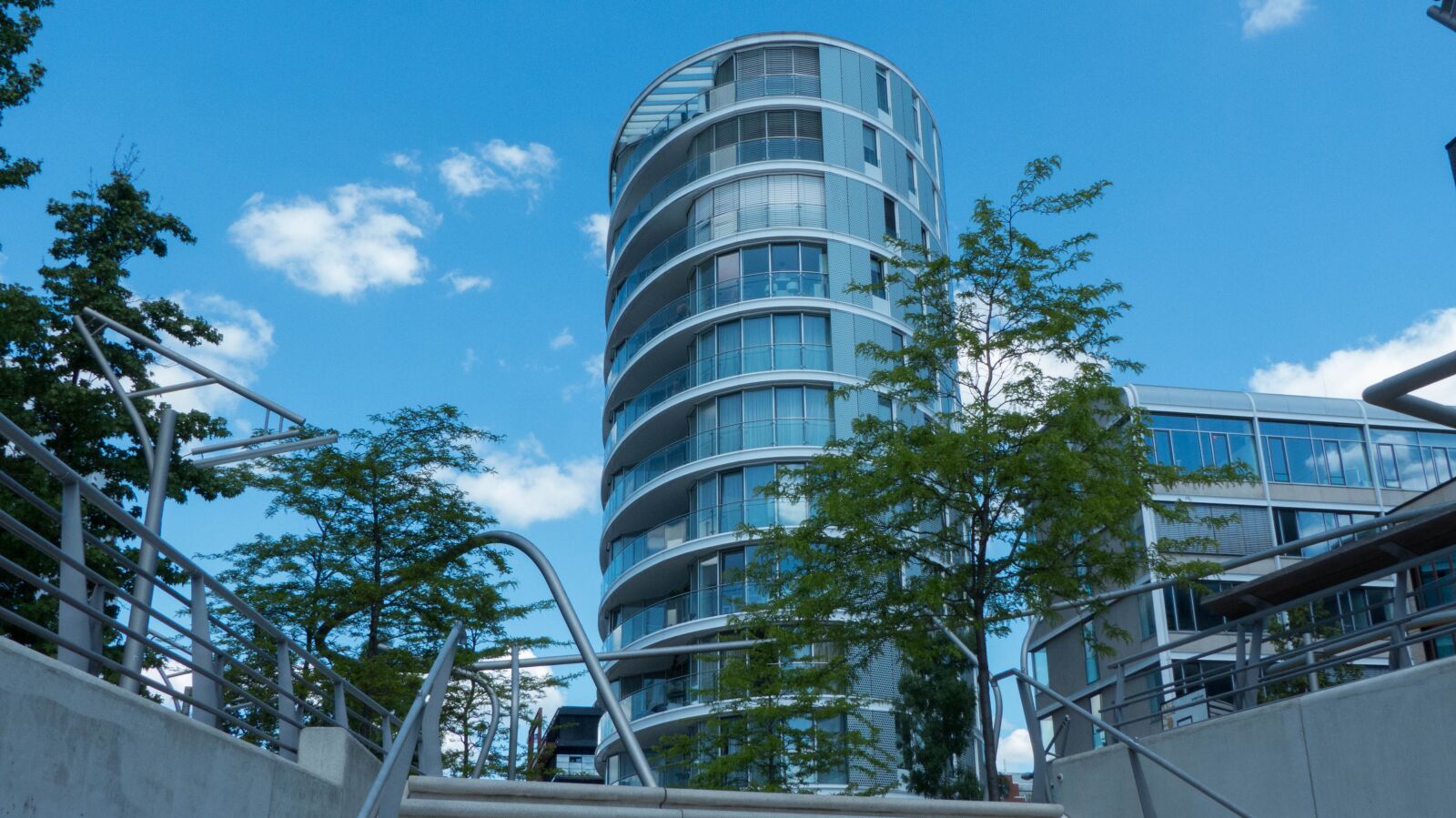 Panasonic Lumix DMC-FZ200 sample photo. City, modern, architecture photography