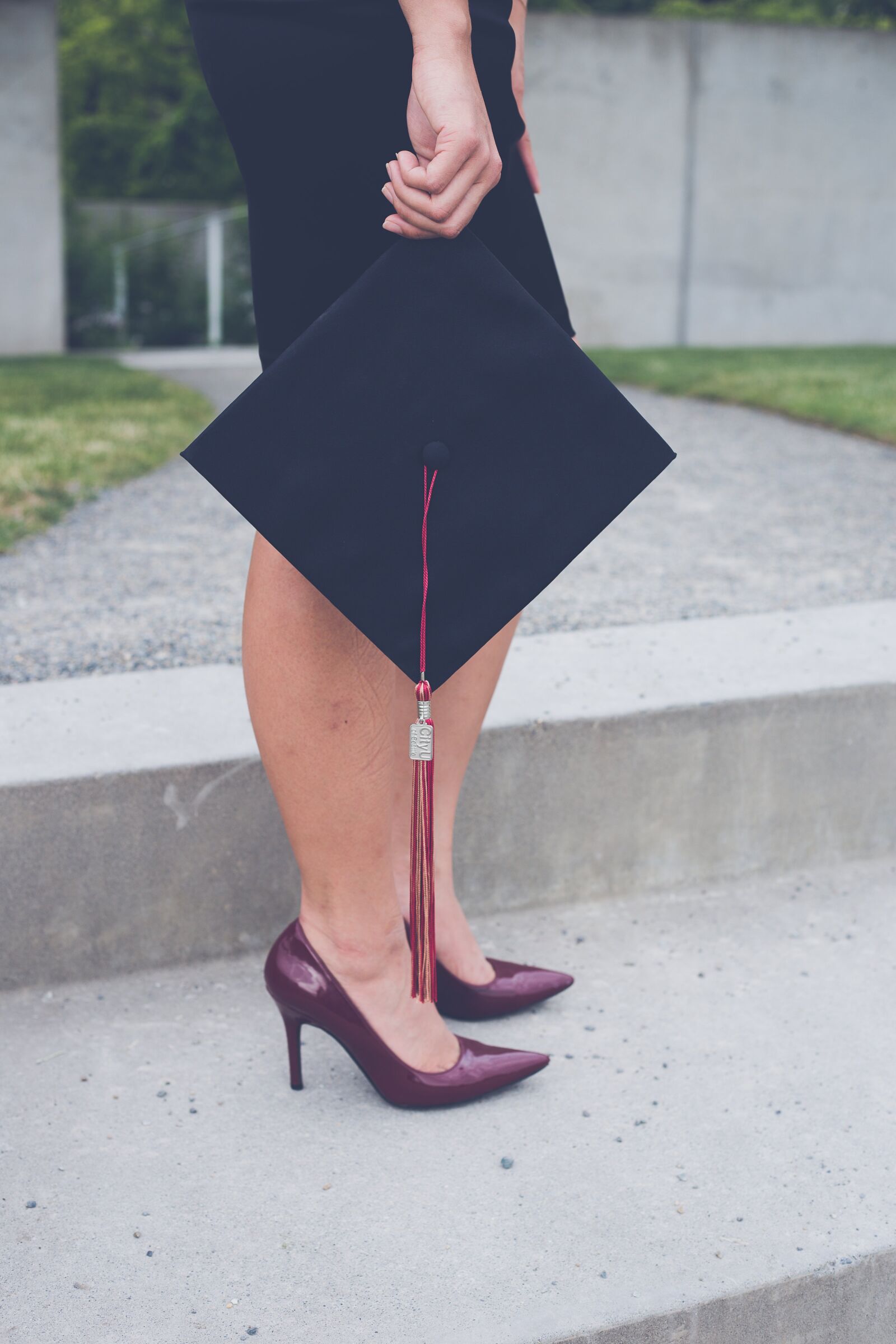 Canon EOS 6D + Canon EF 50mm F1.8 STM sample photo. Graduation, masters, mba photography