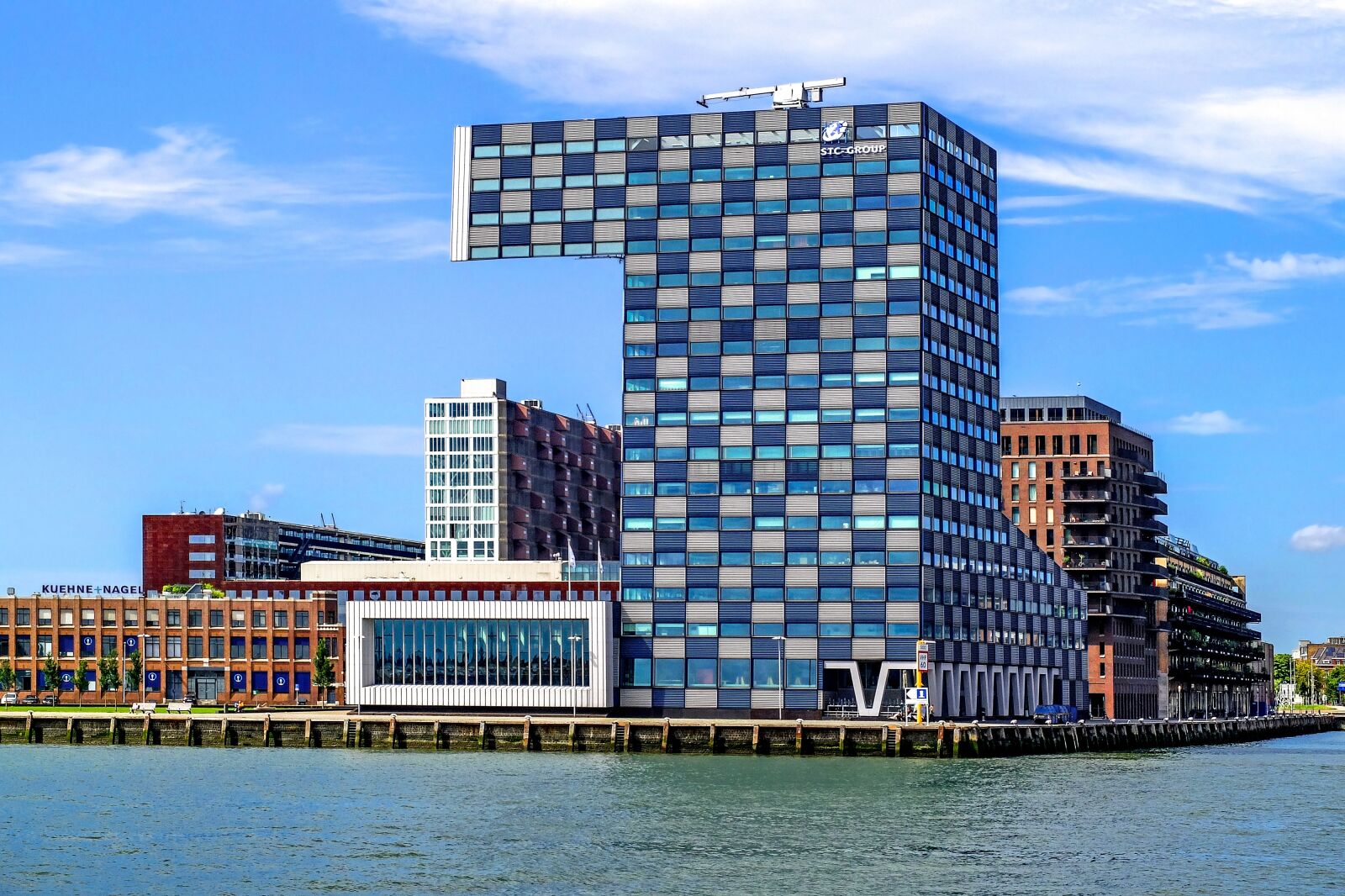 Fujifilm X30 sample photo. Building, modern, architecture photography