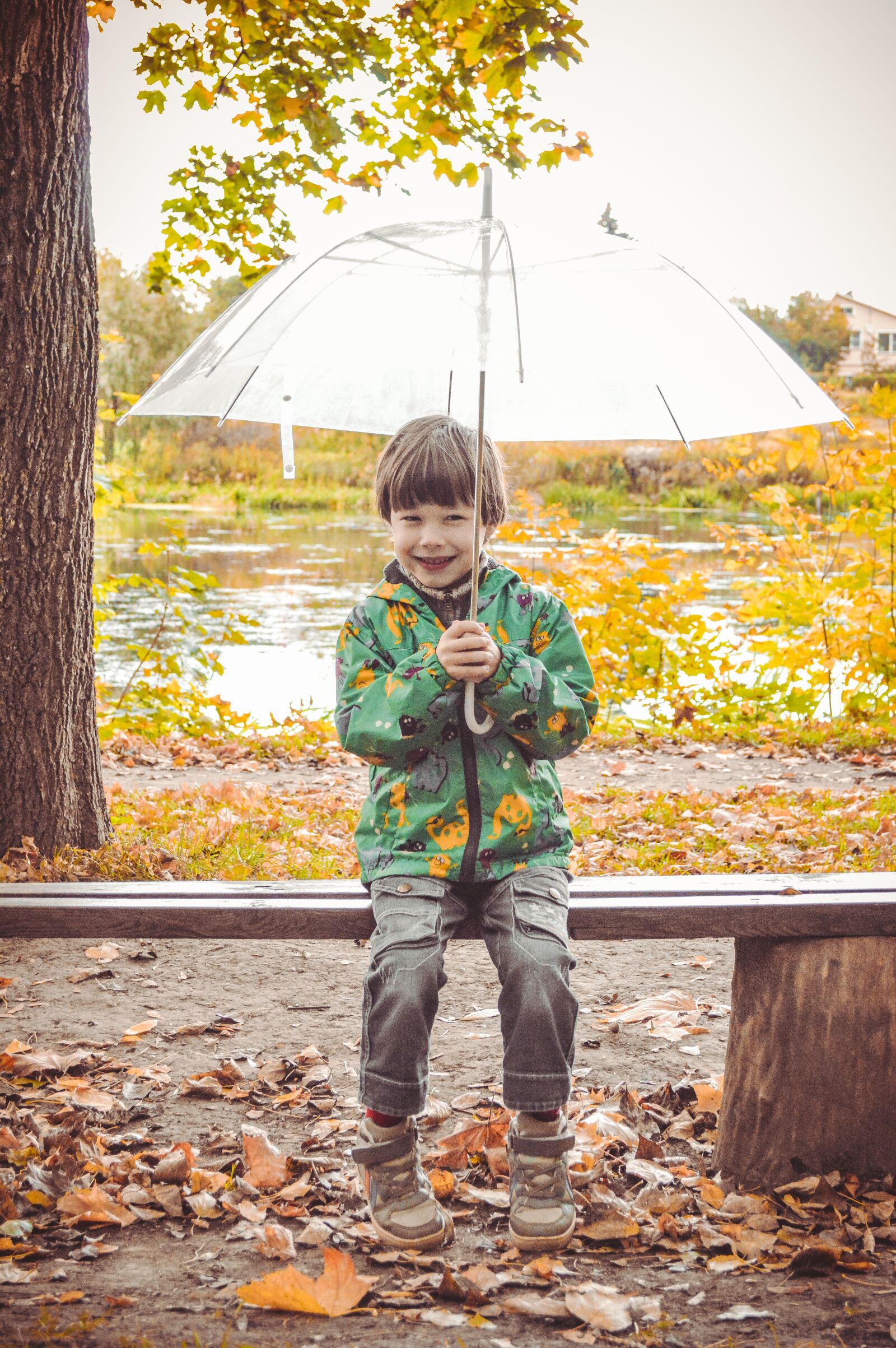Nikon D3200 sample photo. Umbrella, park, bench photography