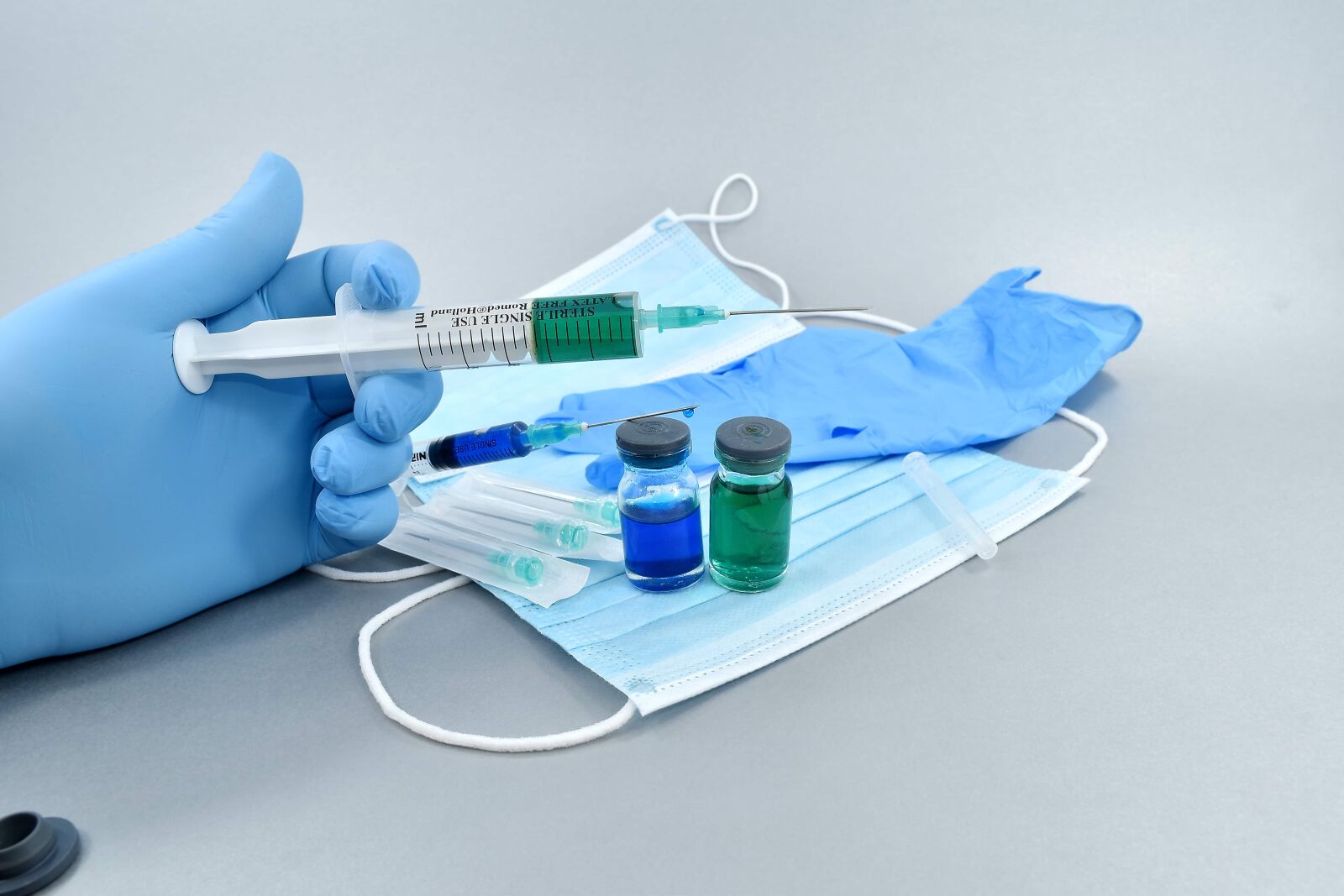 Nikon D5500 sample photo. Antitoxin, cure, doctor, experiment photography