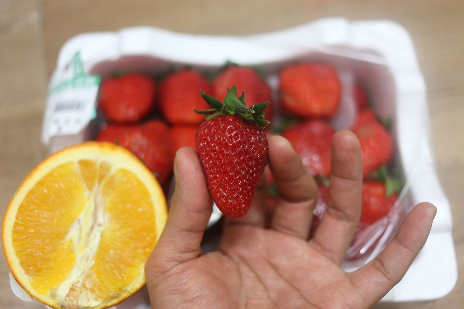 Canon EF 40mm F2.8 STM sample photo. Fruit, food, healthy photography