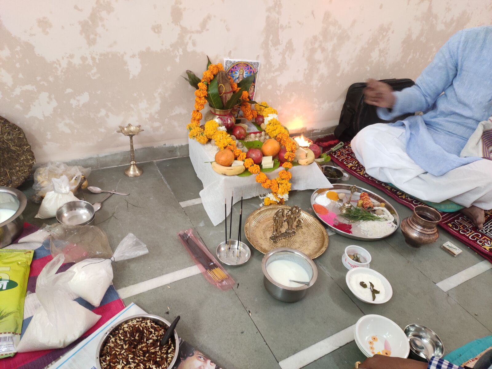 Xiaomi Redmi Note 7 Pro sample photo. Hawan, poojan, prayer photography