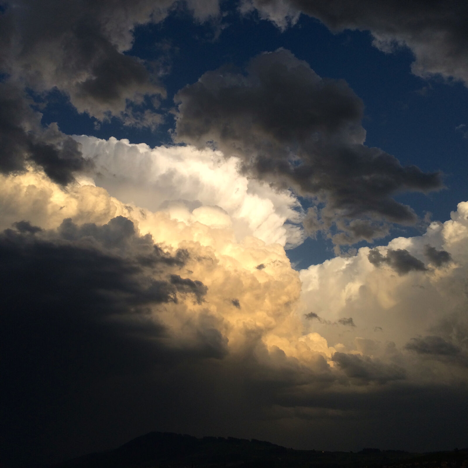 Apple iPhone 5s sample photo. Cloud, clouds, cumulonimbus, dark photography