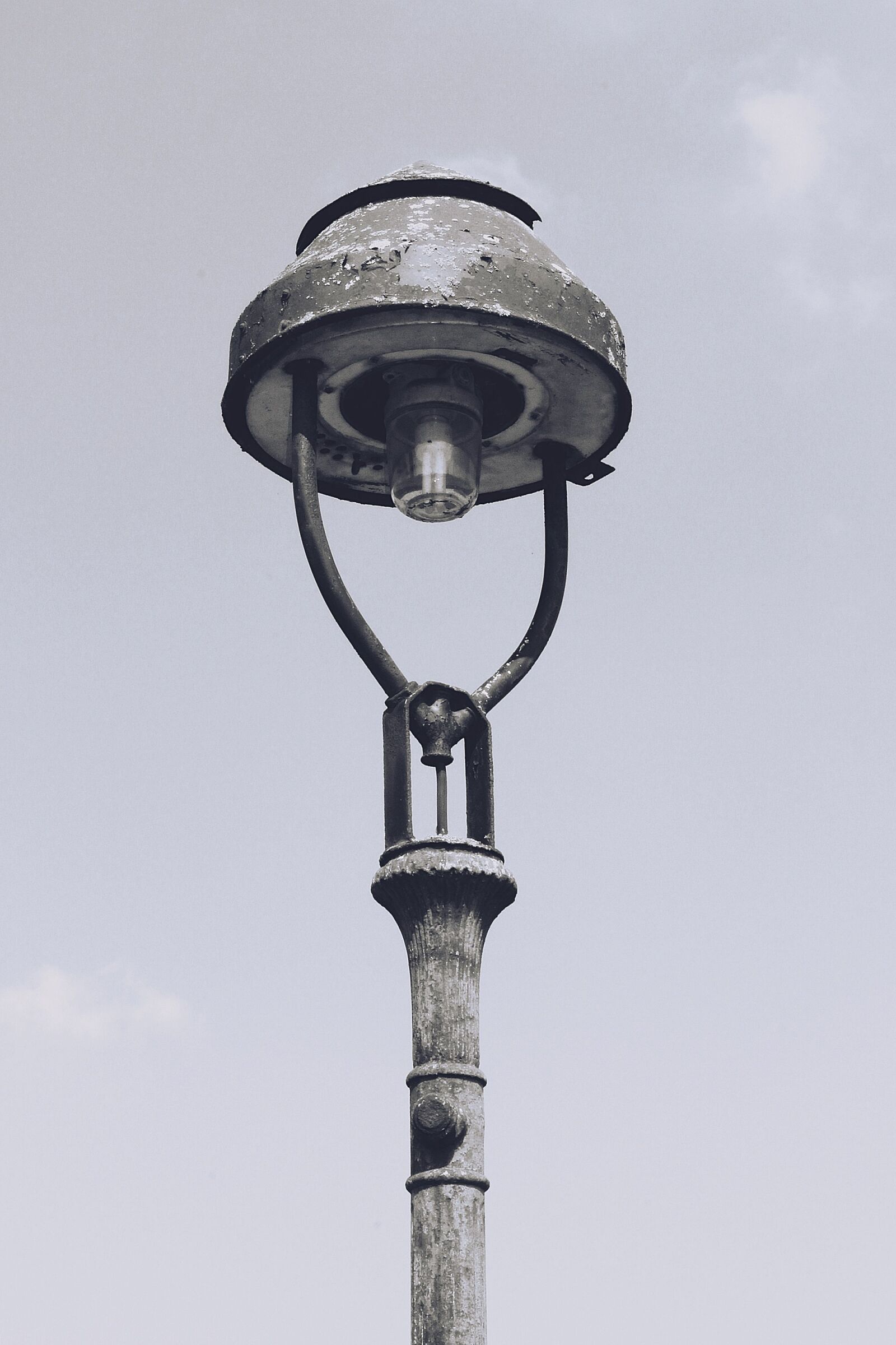 Canon EOS 1200D (EOS Rebel T5 / EOS Kiss X70 / EOS Hi) sample photo. Lantern, lamp, light photography