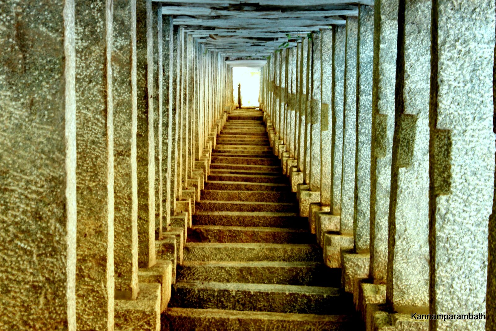 Canon EOS 550D (EOS Rebel T2i / EOS Kiss X4) sample photo. Hampi, ruins, ancient photography