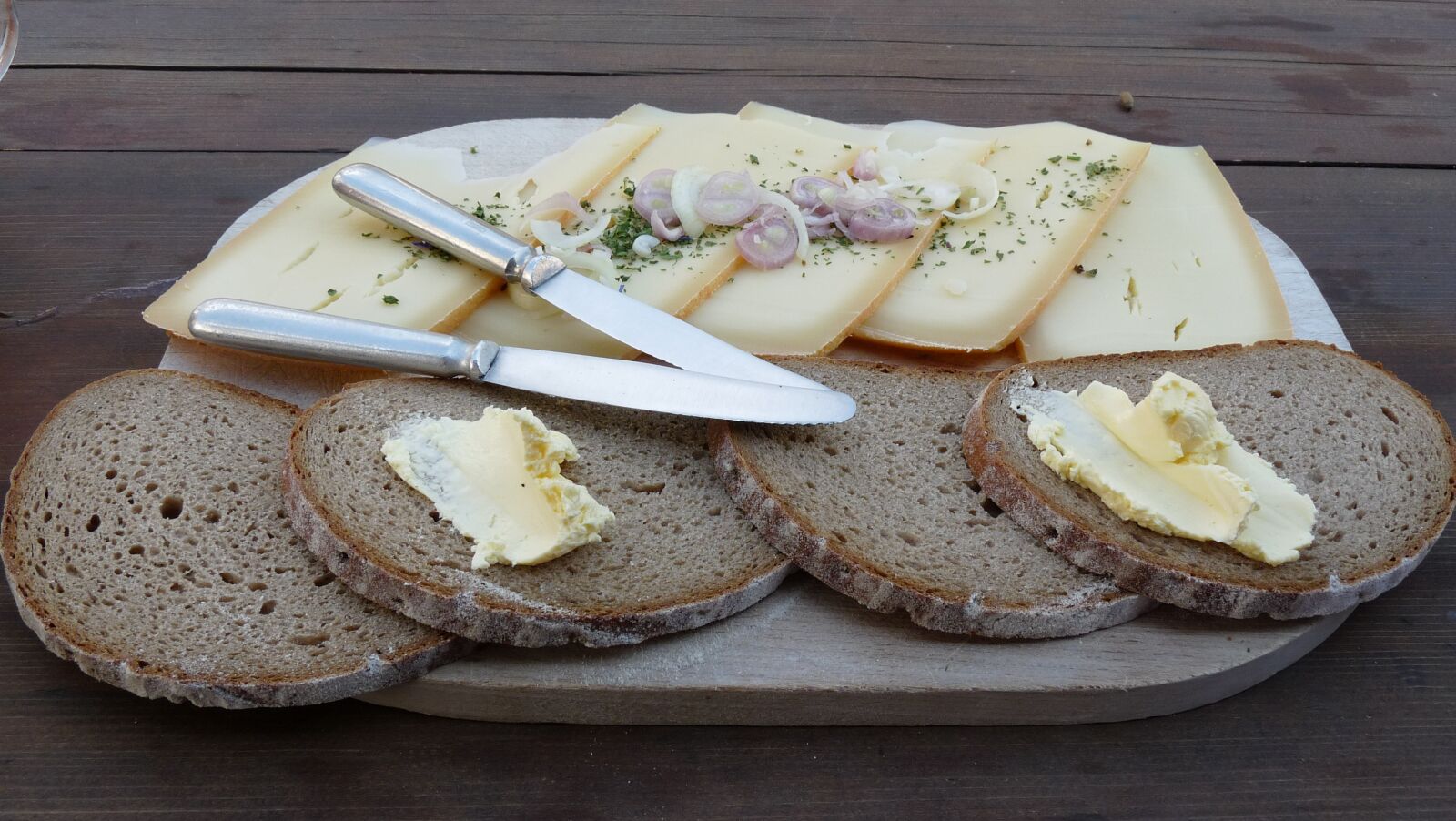 Panasonic Lumix DMC-FZ28 sample photo. Cheese bread, vespers, break photography