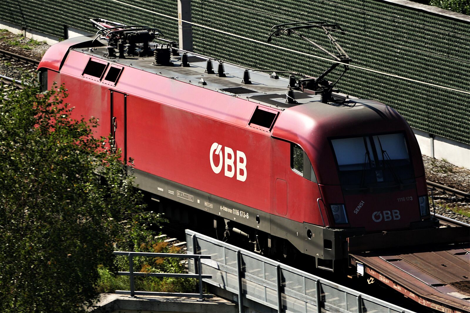 Panasonic Lumix DMC-FZ1000 sample photo. Railway, electric locomotive, locomotive photography