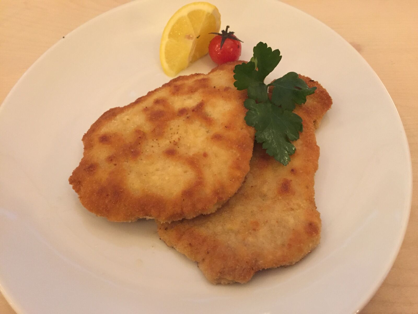 iPhone 6 back camera 4.15mm f/2.2 sample photo. Schnitzel, eat, meat photography