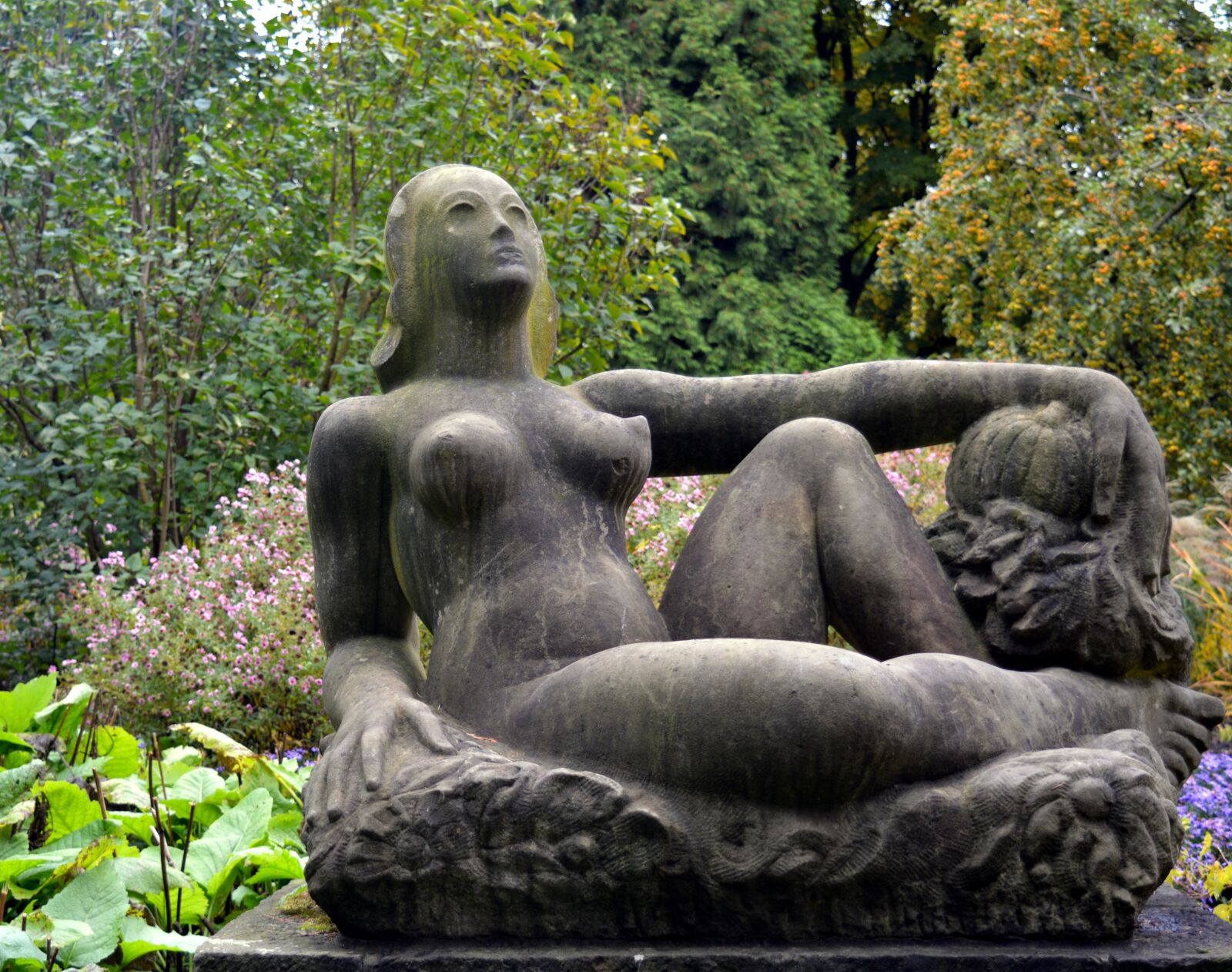 Nikon D3200 sample photo. Statue, woman, sculpture photography