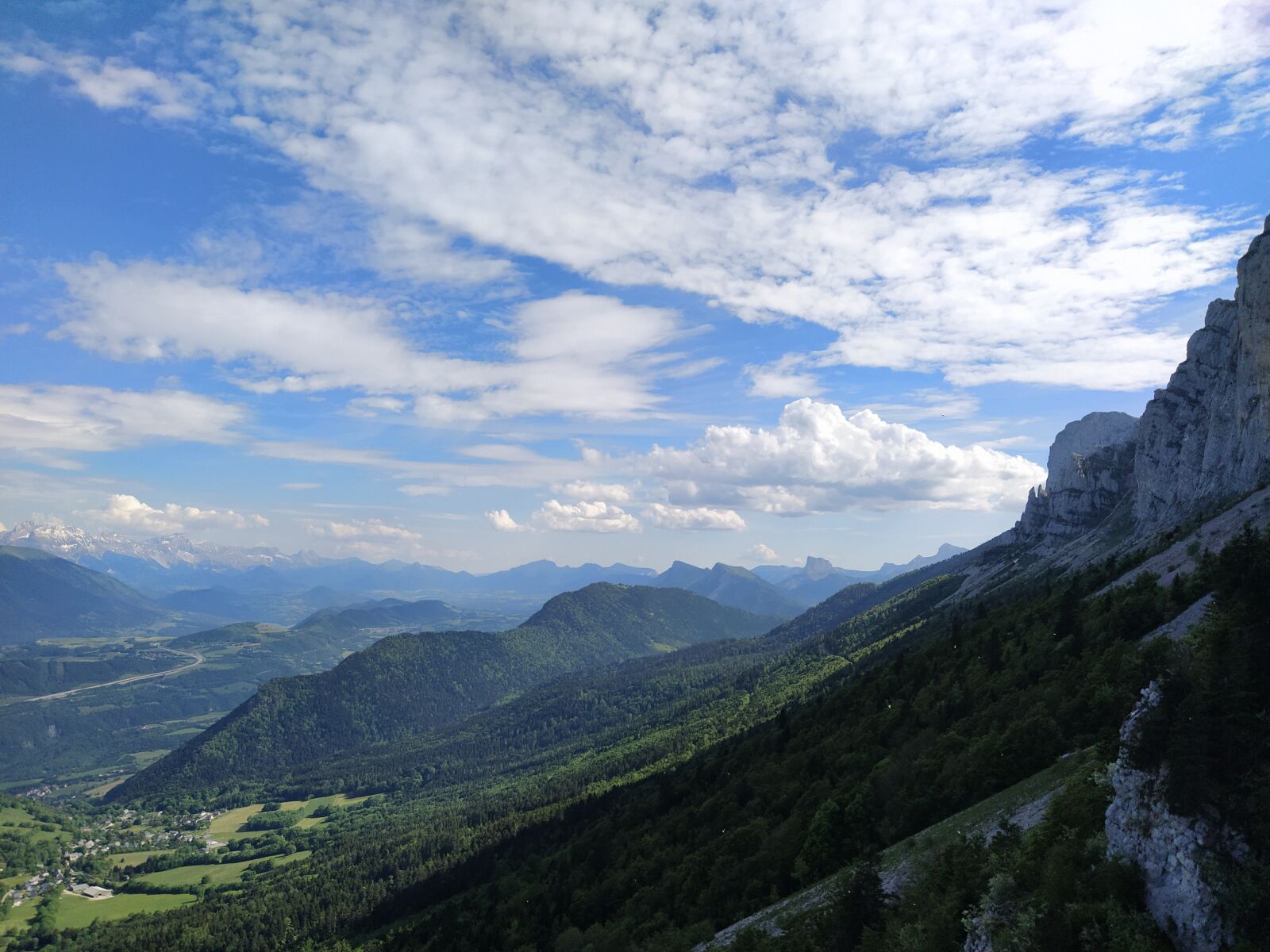 Xiaomi Mi A3 sample photo. Vercors, trieves, grenoble photography