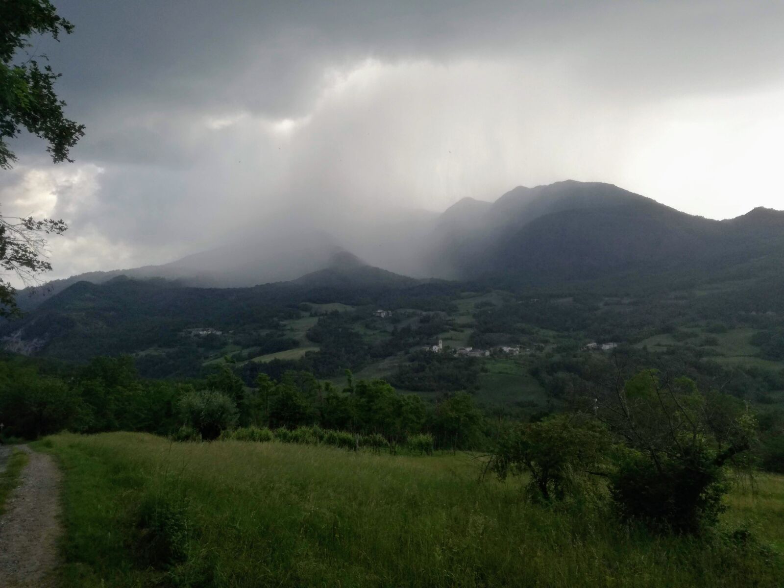 HUAWEI P9 LITE sample photo. Thunderstorm, rain, storm photography