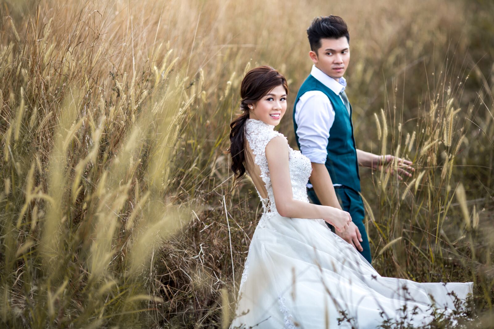 Canon EOS 5D Mark III + Canon EF 135mm F2L USM sample photo. Wedding, couple, marriage photography