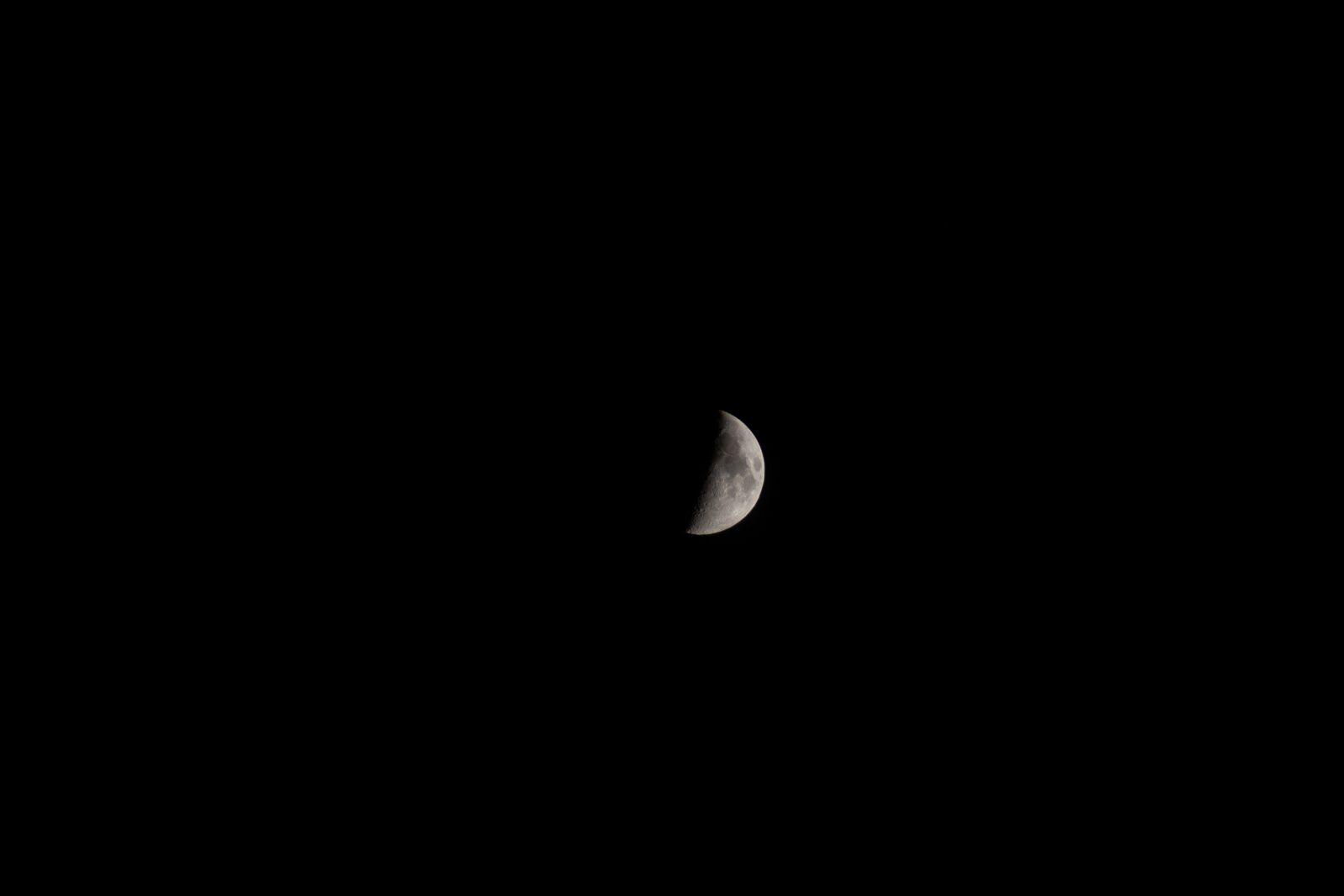 Canon EOS-1D Mark II sample photo. Moon, space, night photography