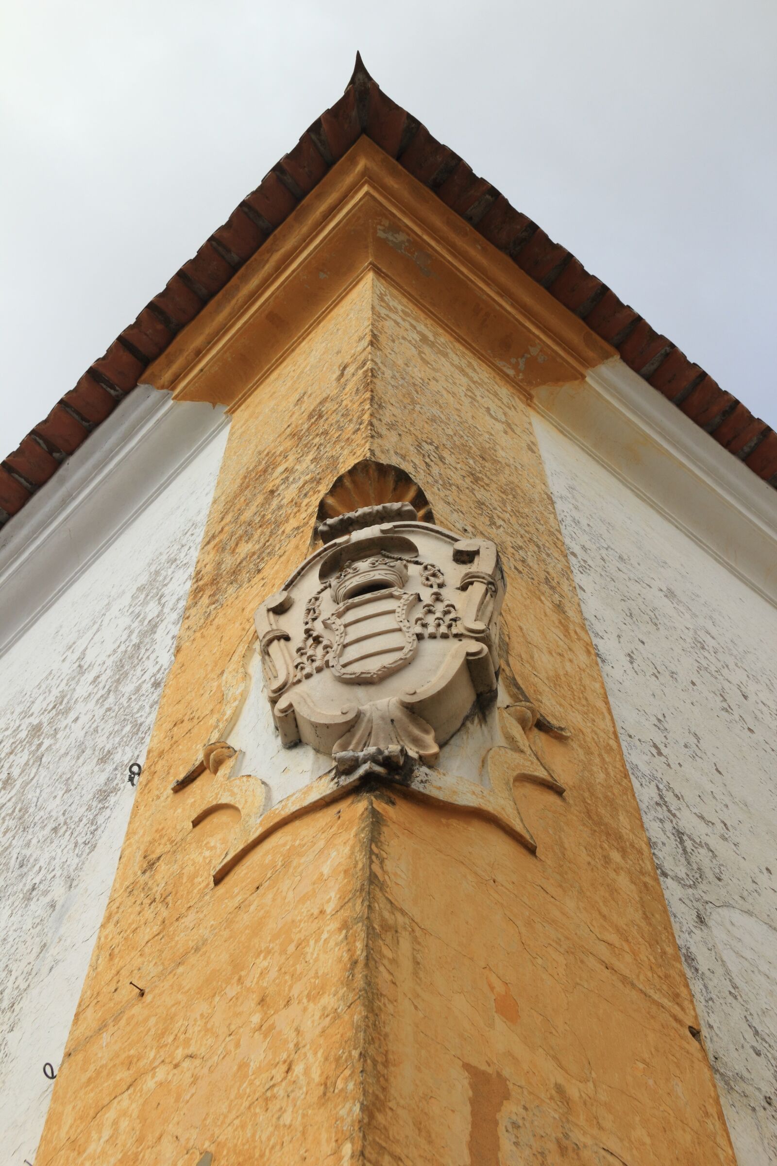 Canon EOS 550D (EOS Rebel T2i / EOS Kiss X4) sample photo. Portugal, evora, street photography