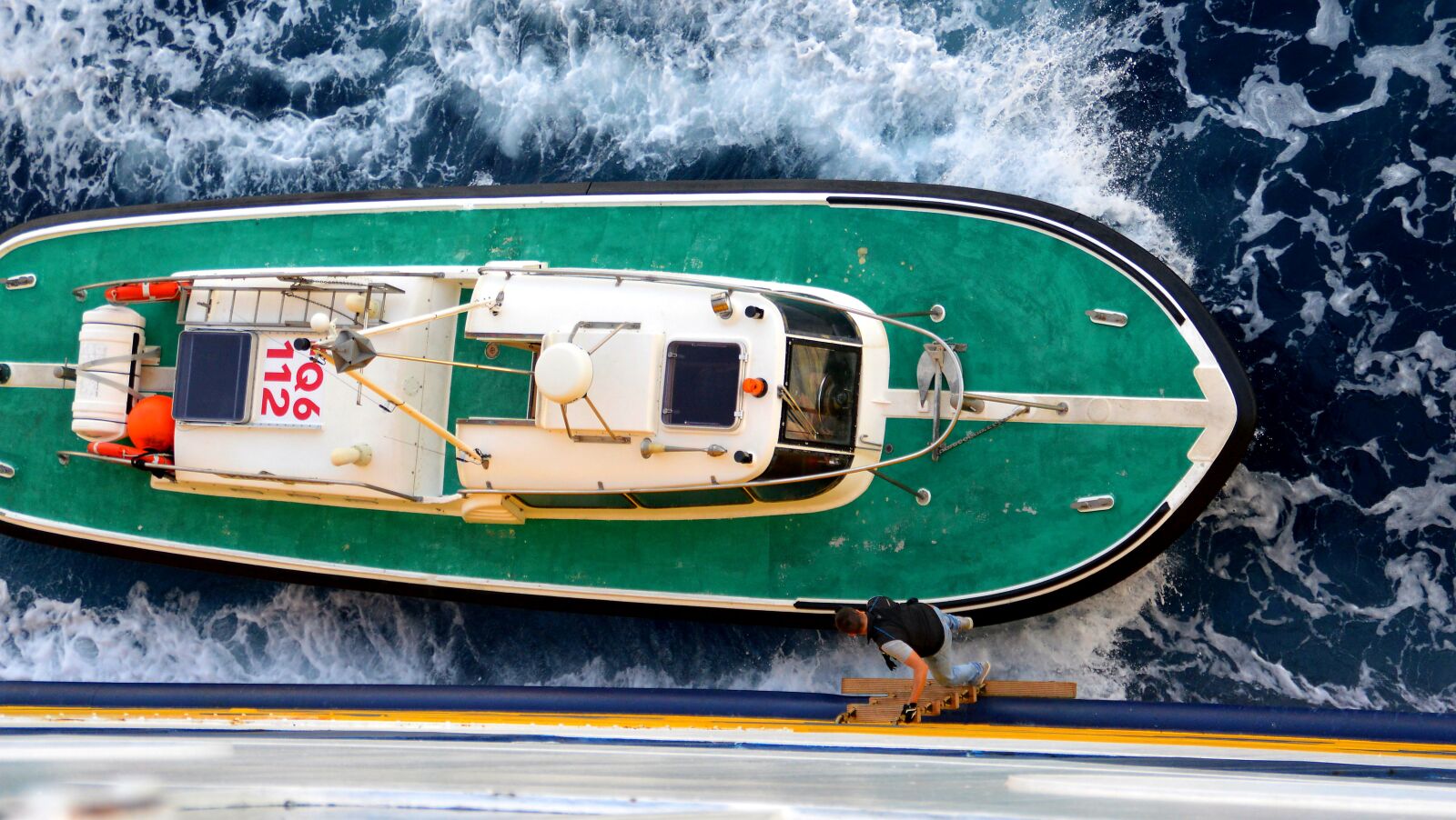 Nikon D3200 sample photo. Pilot, ferry, water photography