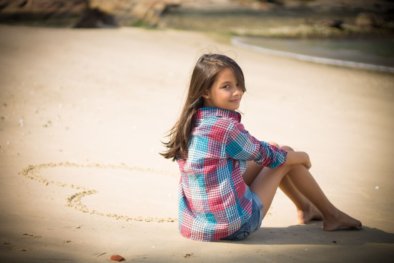 Canon EOS 1100D (EOS Rebel T3 / EOS Kiss X50) sample photo. Girl, child, beach photography
