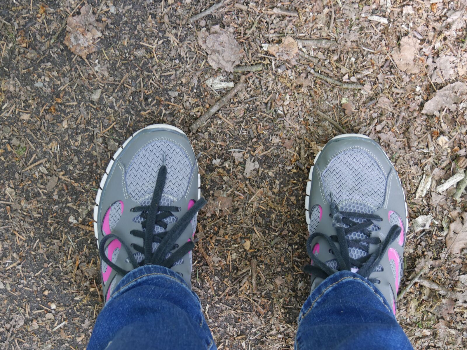 Panasonic DMC-G70 sample photo. Foot, shoe, footwear photography