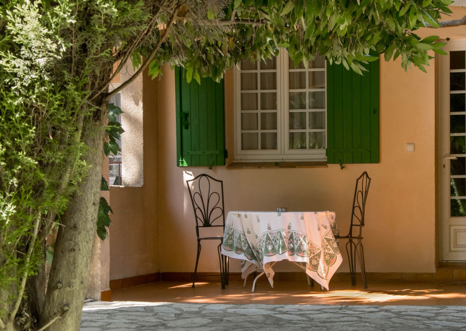 Nikon D7200 sample photo. Table, holiday, provence photography