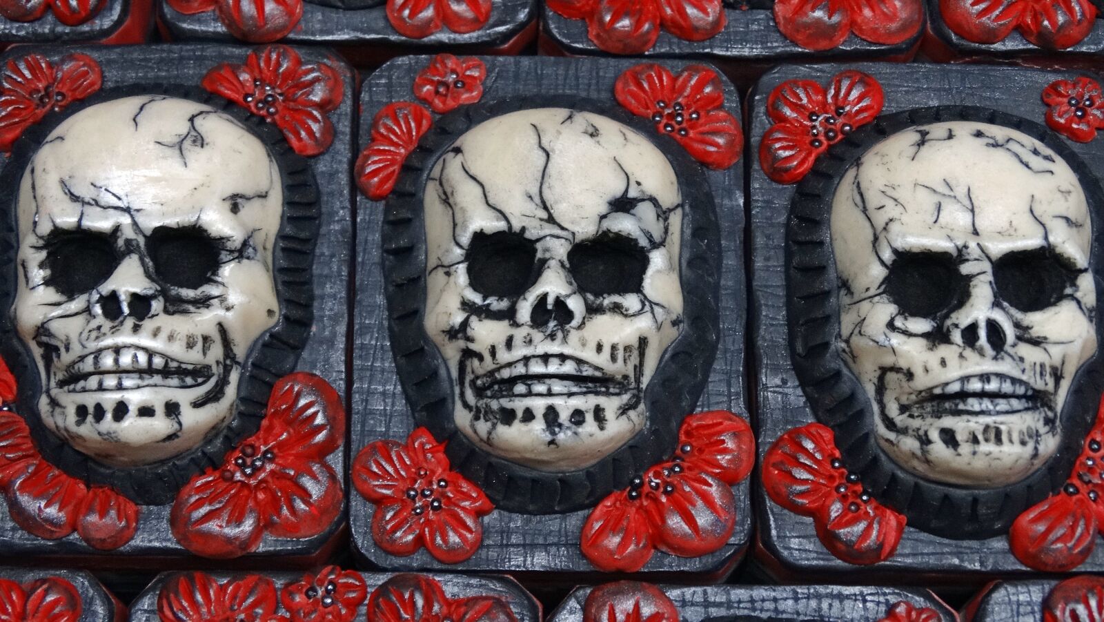 Sony Cyber-shot DSC-HX300 sample photo. Skulls, hand made art photography