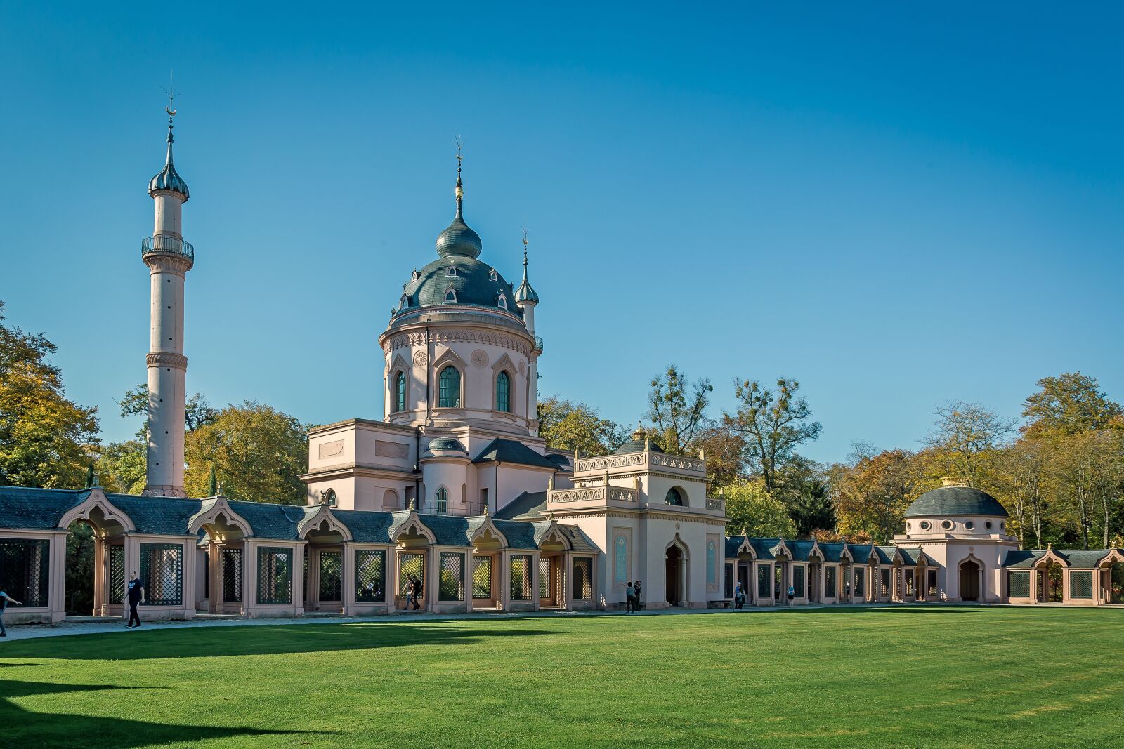 Canon EF 24-105mm F4L IS USM sample photo. Schwetzingen, mosque, red mosque photography