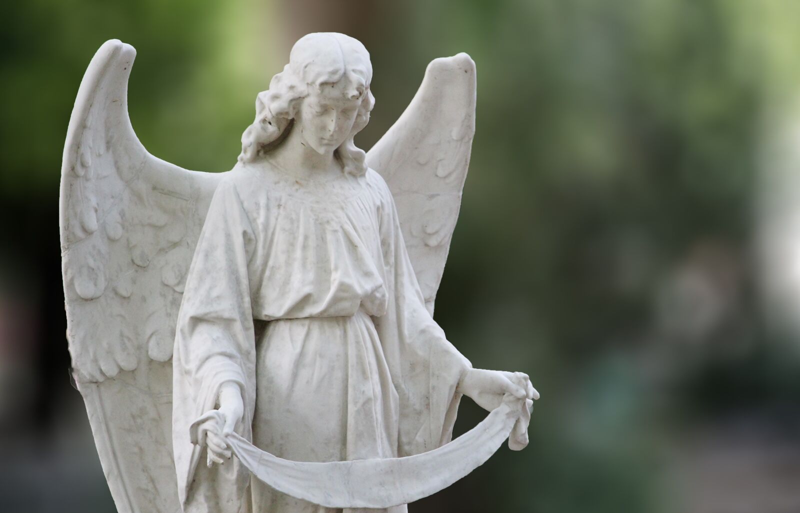 Canon EF-S 55-250mm F4-5.6 IS STM sample photo. Angel, statue, cemetery photography