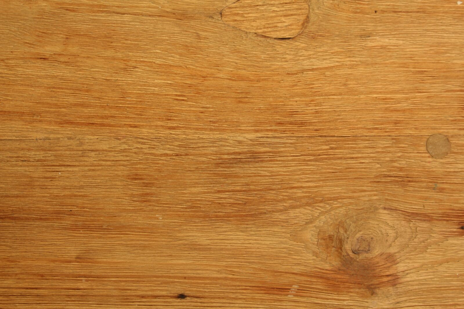 Canon EOS 700D (EOS Rebel T5i / EOS Kiss X7i) sample photo. Wood, hell, decorative photography