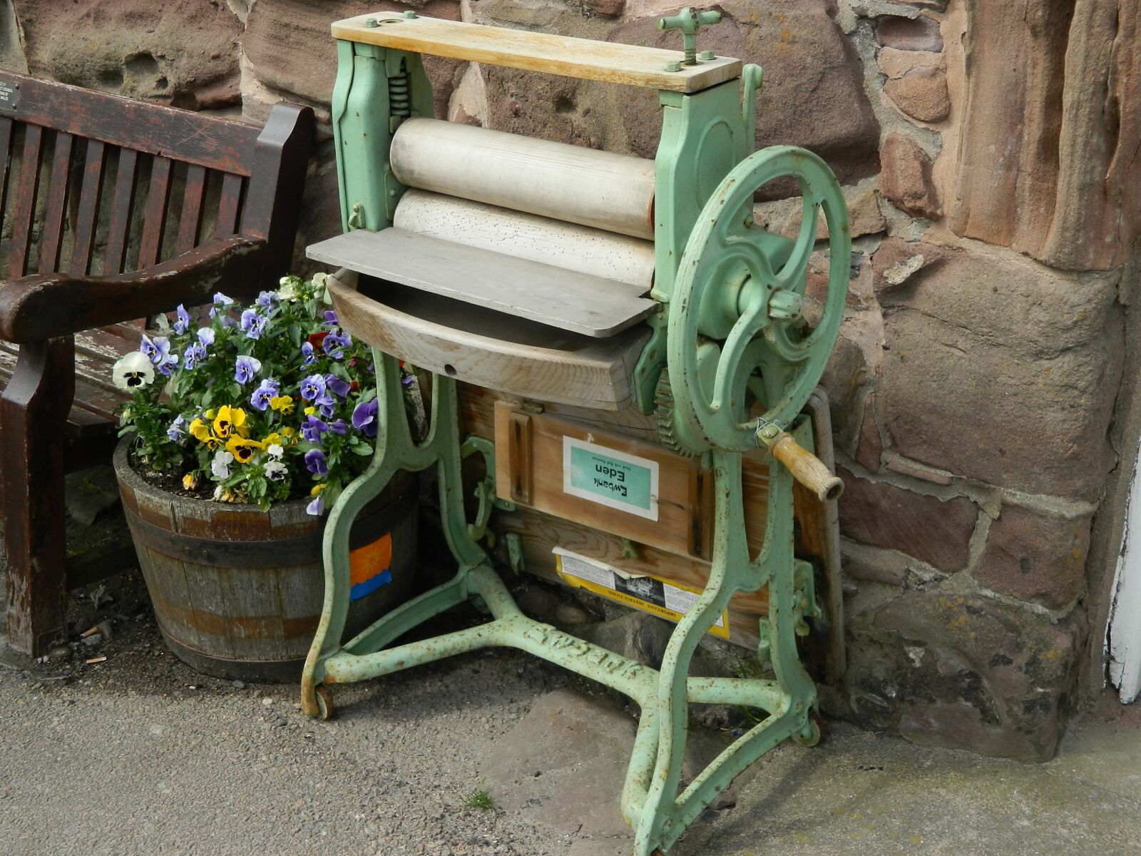 Nikon Coolpix L120 sample photo. Mangle, washing, antique photography