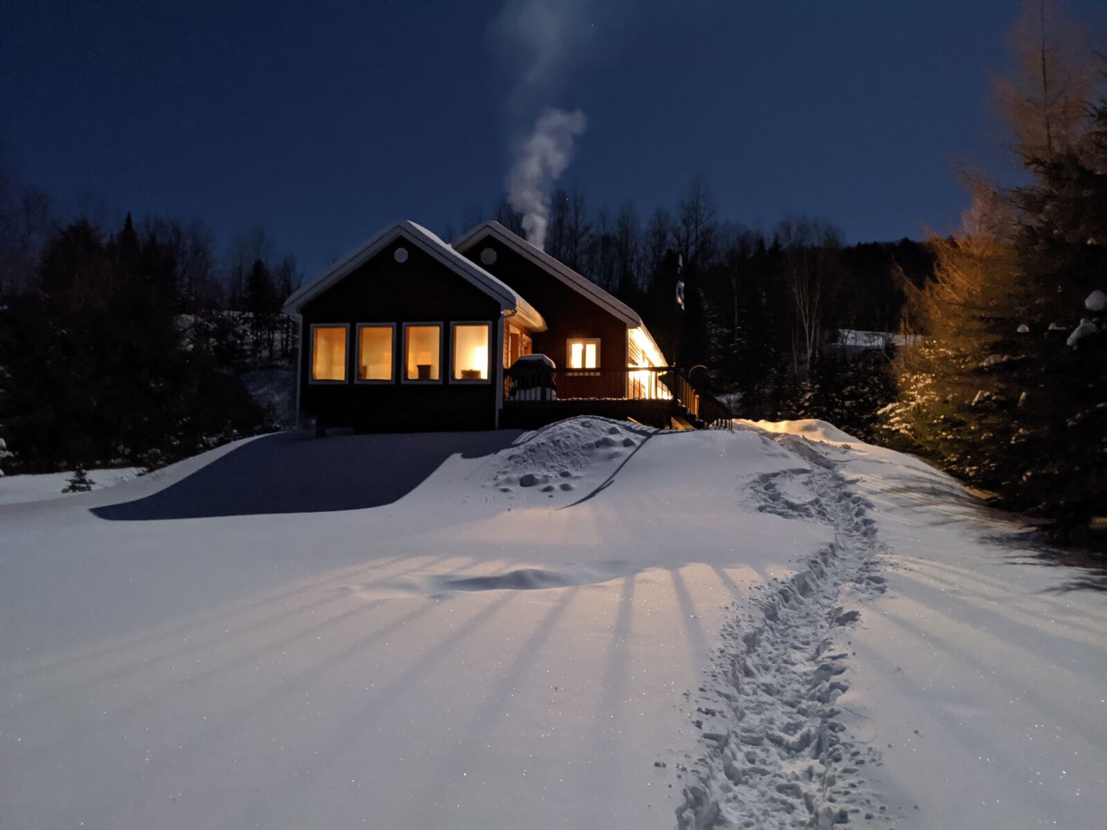 Google Pixel 4 sample photo. Winter, night, snow photography